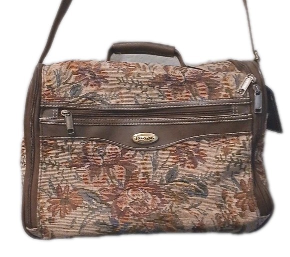 JC Penney Jaguar Vintage Floral Tapestry Travel Toiletry Makeup Bag