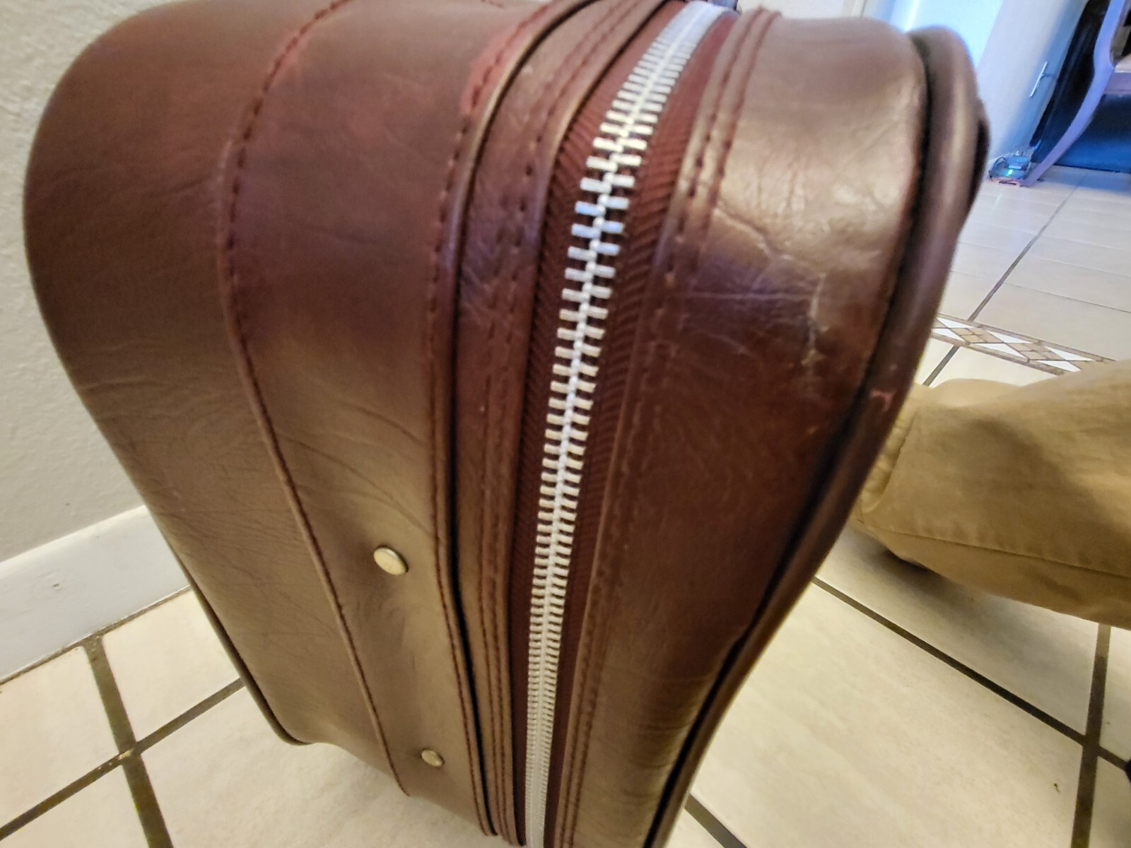 American Tourister Carry On Vintage 1986 Suitcase Brown