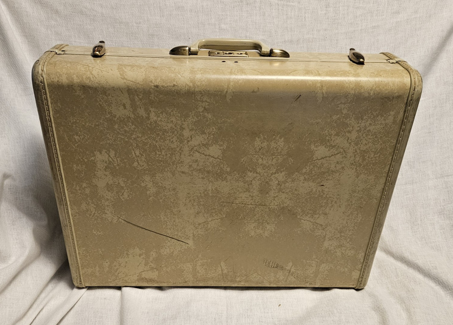 Vintage Samsonite Streamline Suitcase Luggage with Key • Cream Marble