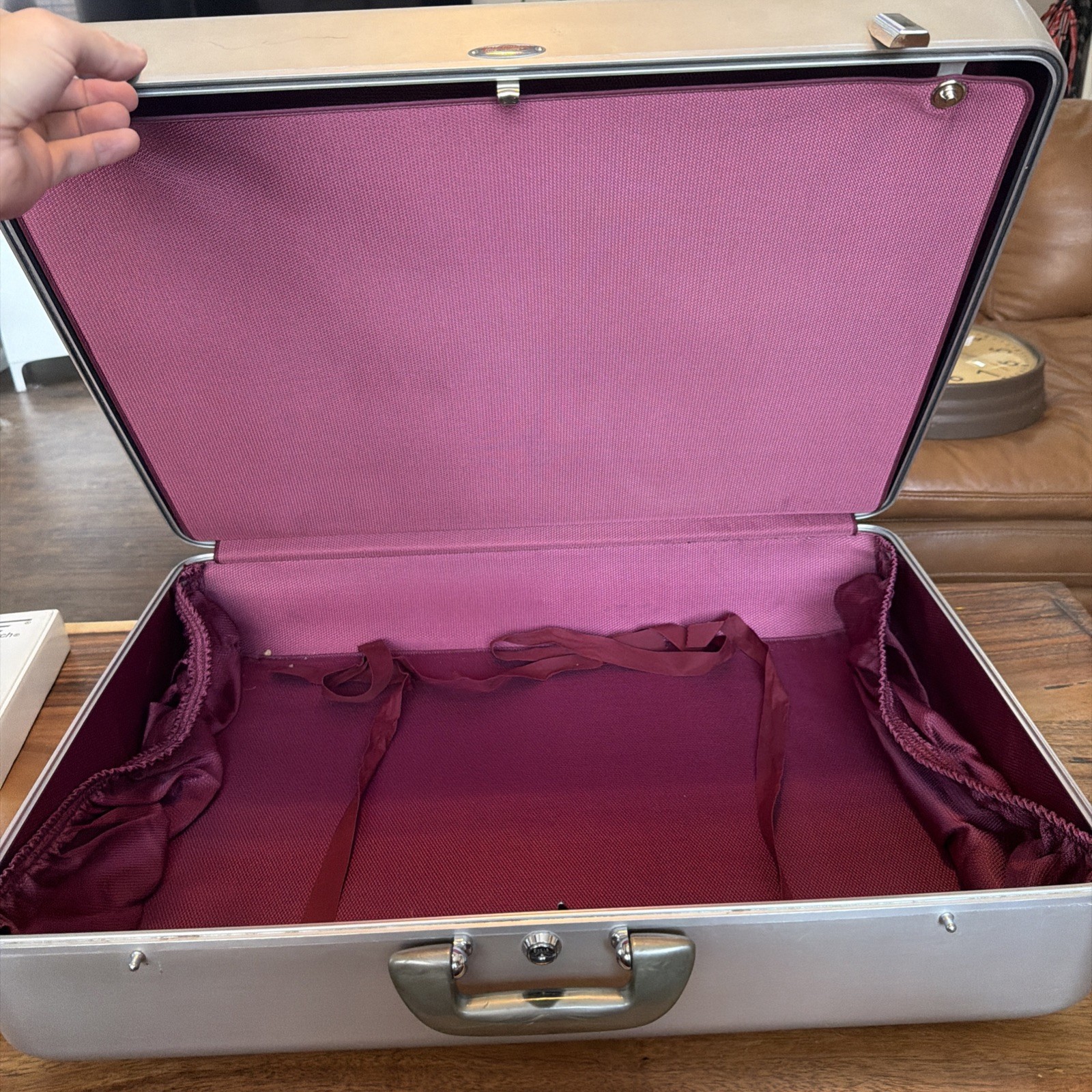 Vintage Mcm Halliburton Pre Zero Luggage Suitcase Near Mint See Pics 25x18x8