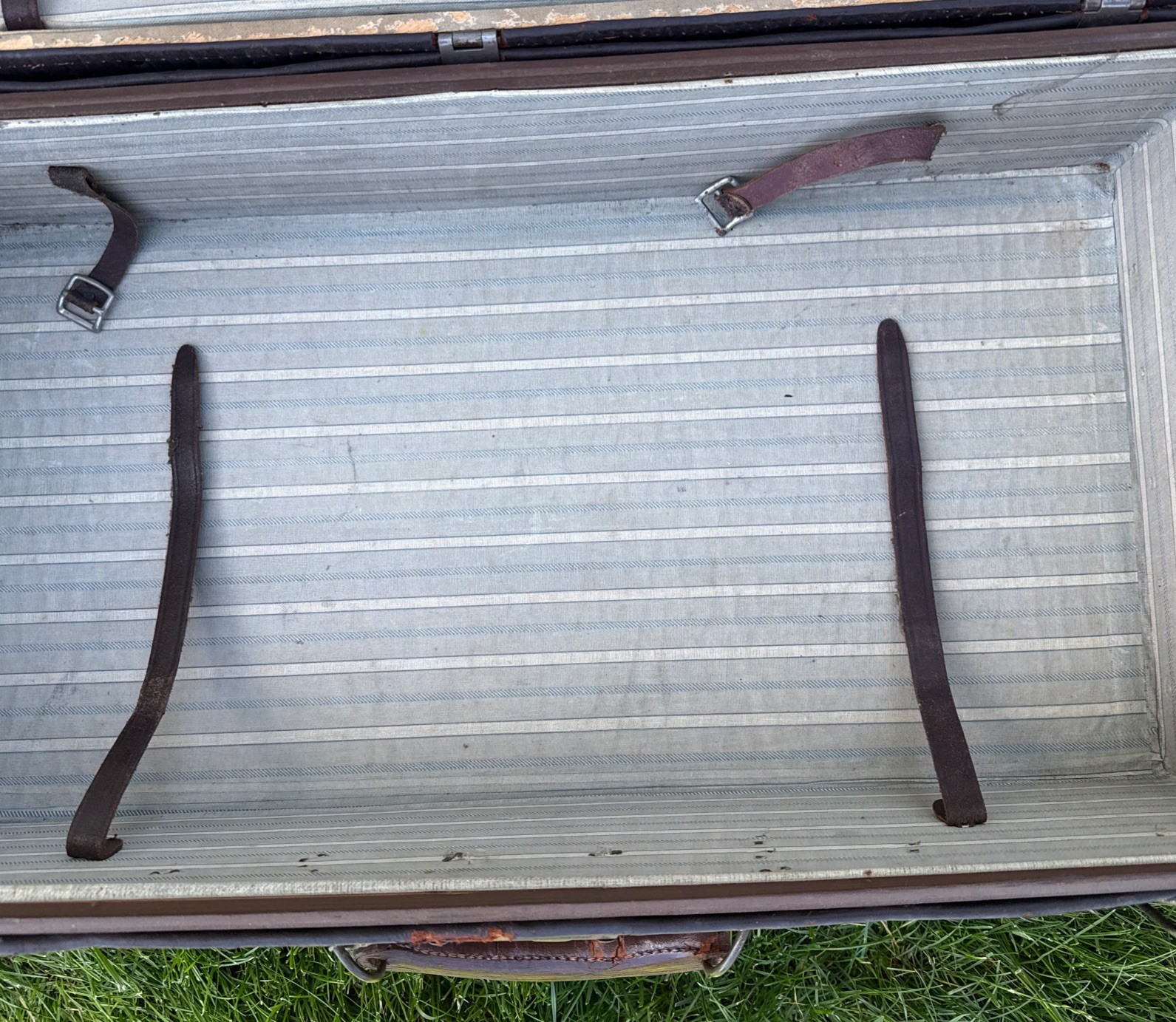 Antique Suitcase Circa 1900-1920 With Original Keys Leather Straps Stickers