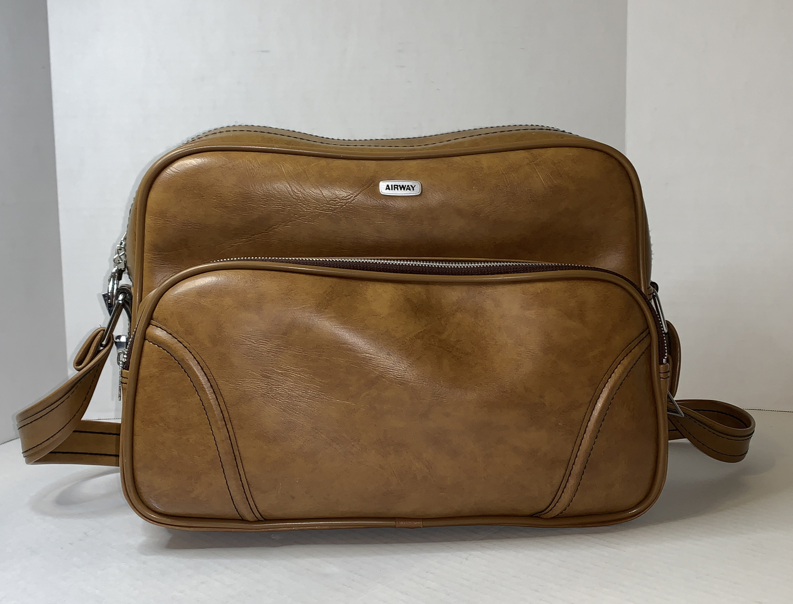 VINTAGE AIRWAY Brown CARRYON CASE/LUGGAGE With Lock & Key Pre- Owned
