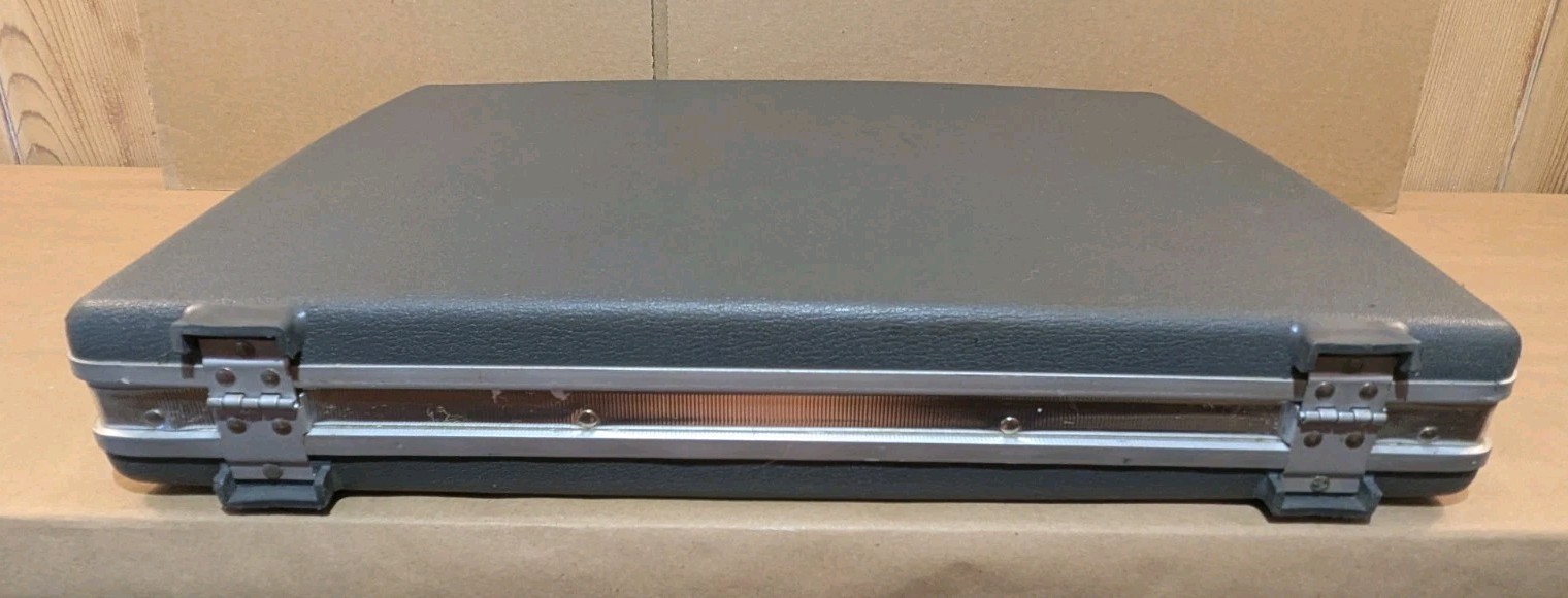 VTG Samsonite Slim Hardsided Briefcase Attaché Case Charcoal Gray 70s 80s NO KEY