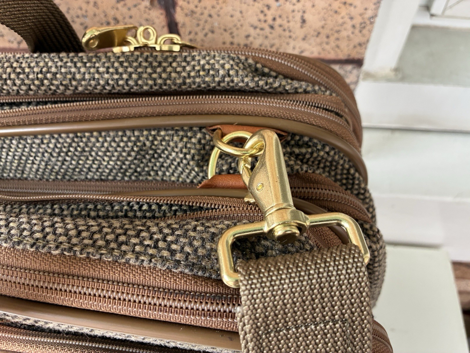 Hartmann MHB~Tweed &Leather 22″ Carry on Luggage Bag Vintage Case Strap Weekende