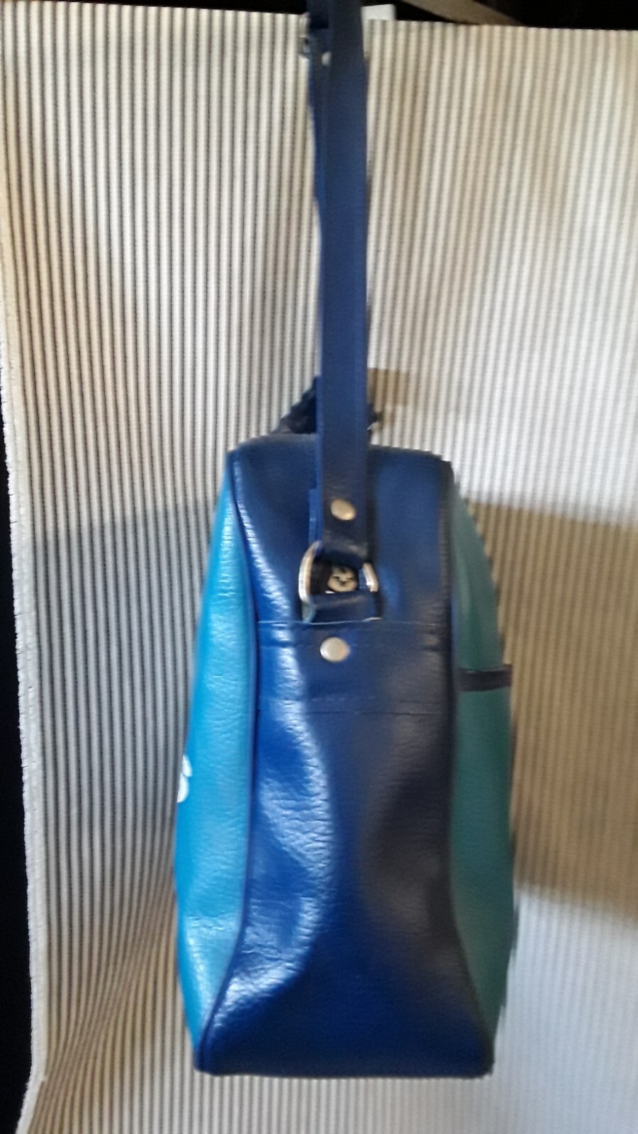 VTG CLUB UNIVERSE UNITOURS BLUE NAUGAHYDE CARRY ON FLIGHT TRAVEL BAG – CLEAN!