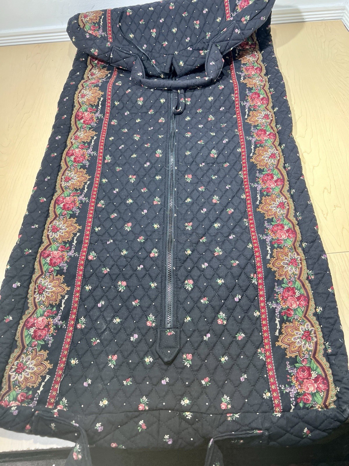 Vera Bradley Vintage Garment Bag 1997 Full Length Petit Point Great Condition