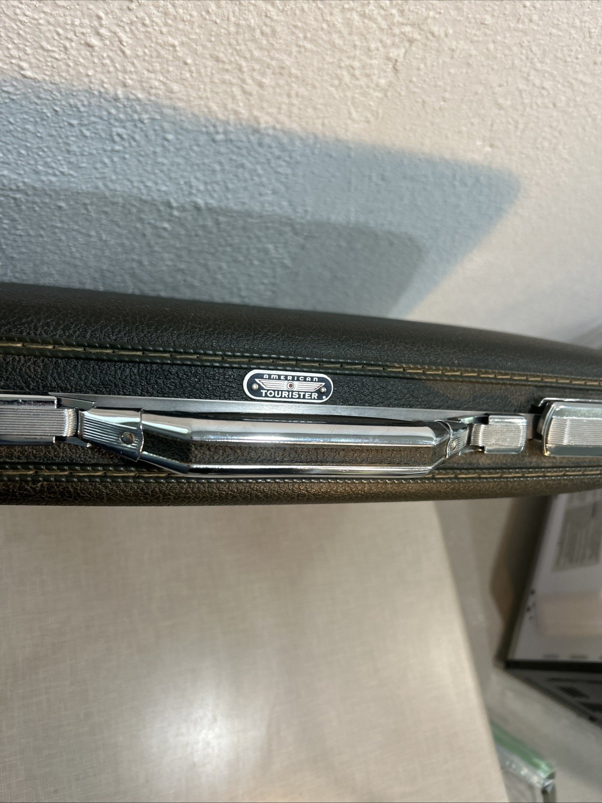 Vintage AMERICAN TOURISTER Slim Briefcase Attache Case Dark Green – No Key