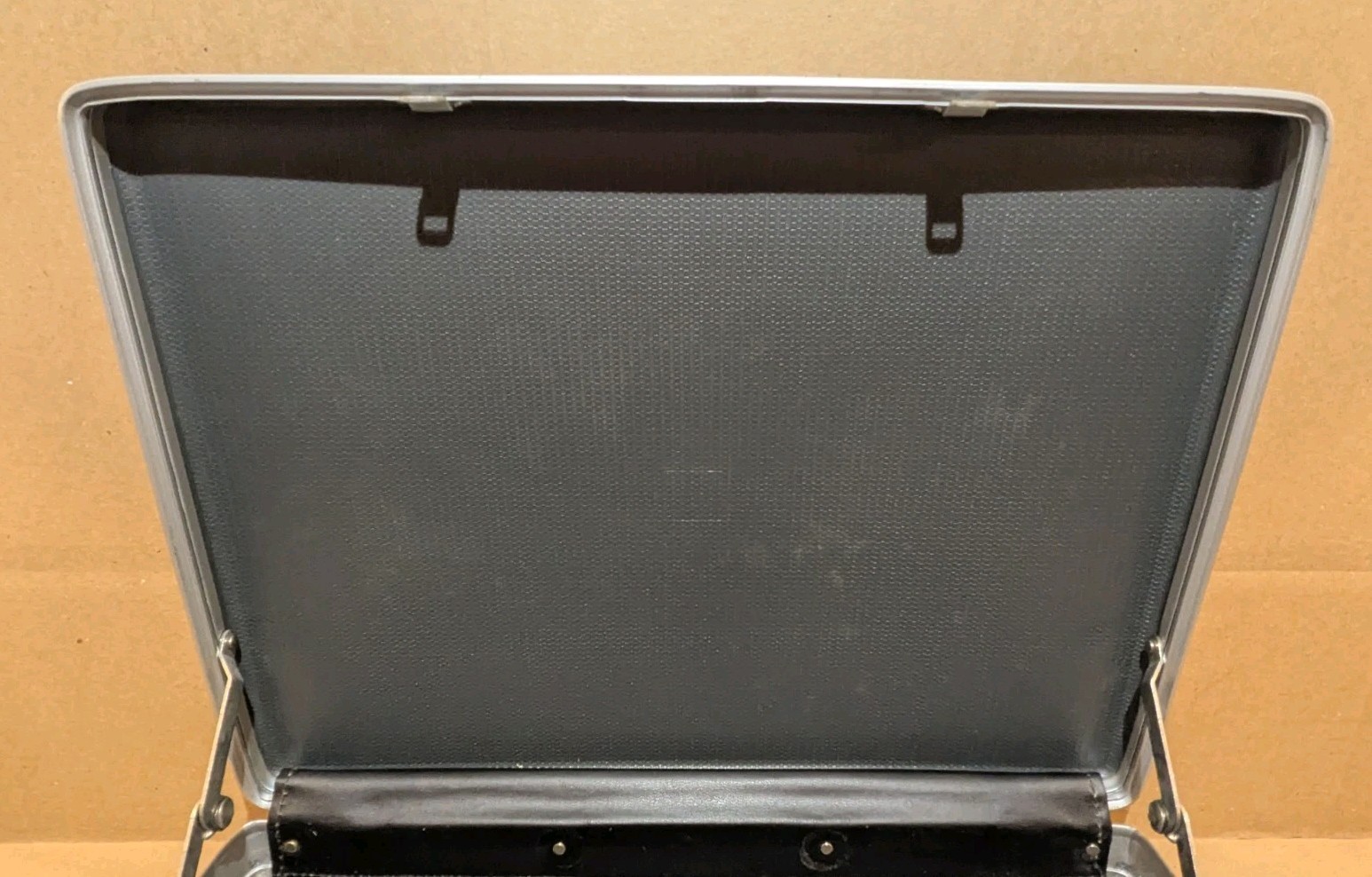 VTG Samsonite Slim Hardsided Briefcase Attaché Case Charcoal Gray 70s 80s NO KEY