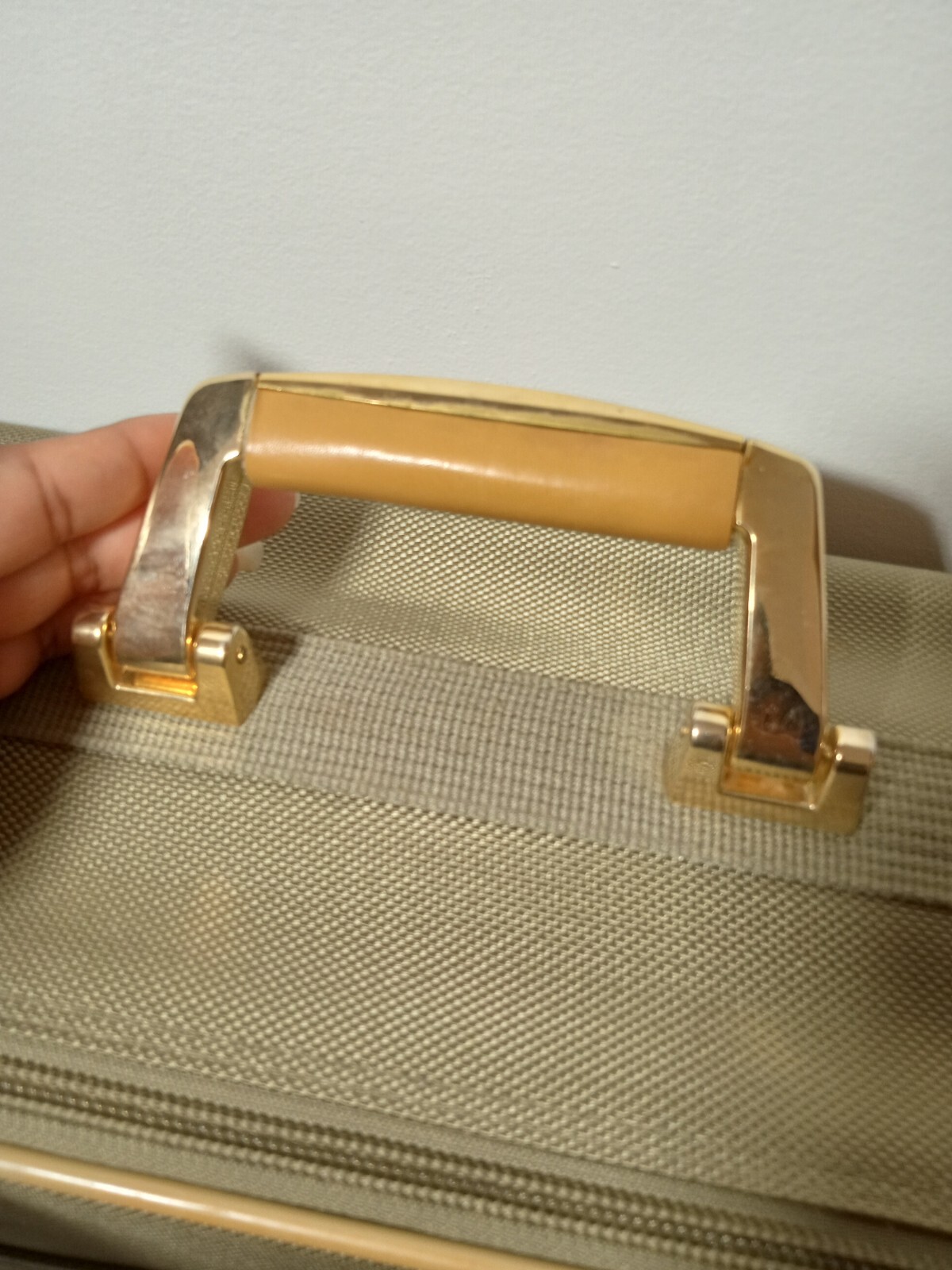 RARE Vintage London Fog Suitcase with box SEE IMAGES & DESC