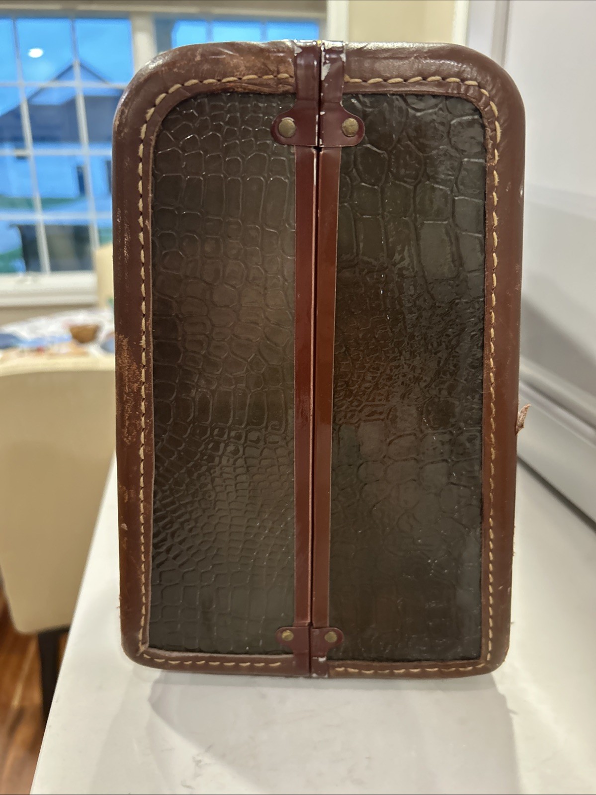 Vintage Shwayder Brothers Samsonite Faux Alligator Suitcase 4112 1940s