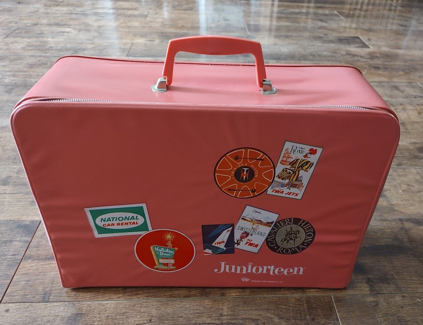 Vintage 1964 Juniorteen Suitcase Luggage Pink Travel TWA Hilton Standard Plast.