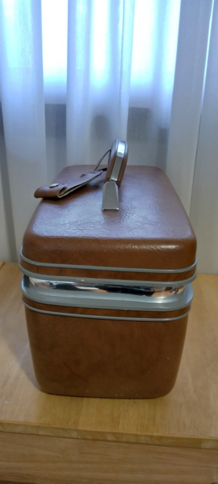 Vintage Samsonite Silhouette Make Up Train Case Luggage Suitcase No Key or Tray