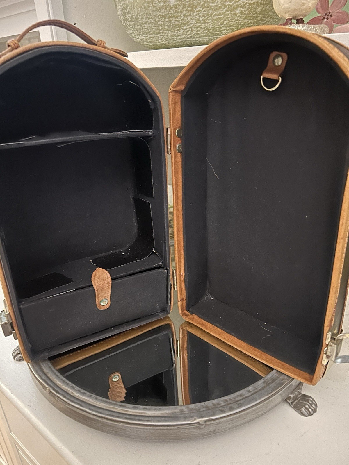 Vintage Leather Travel Case Stickers Doll Muffy? Luggage