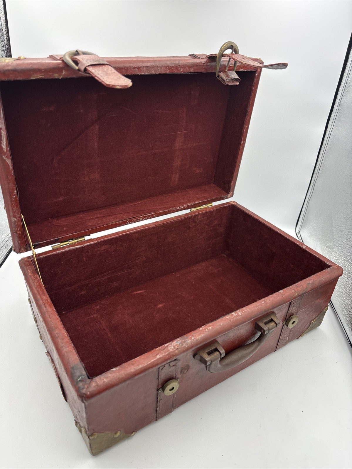 Vintage Leather Train Case Small Trunk Brass Corners Vanity Travel Box Red