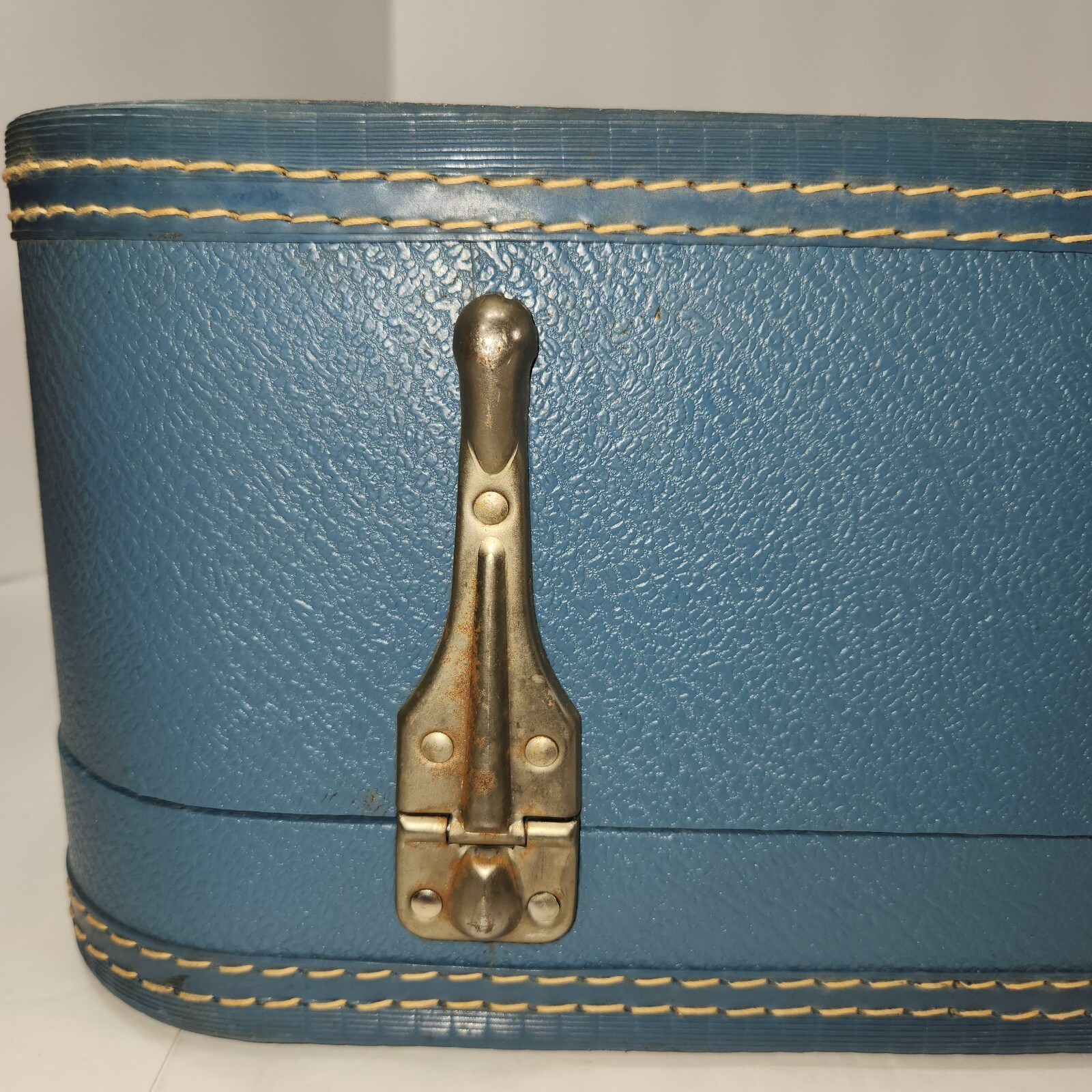 VTG Luggage Hard Case Towncraft Blue Interior (23″ x 6.5″ x 16″) GUC