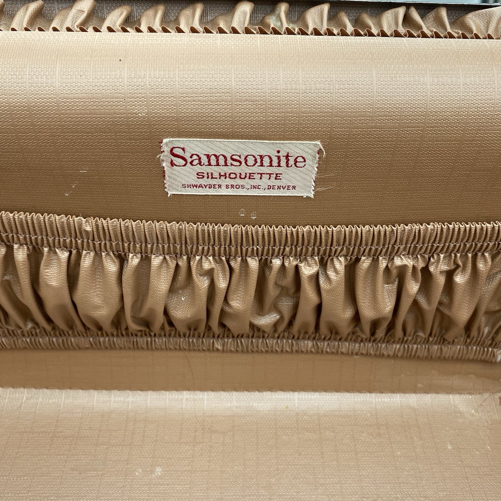 Samsonite Train Makeup Vanity Case Faux Alligator Print Luggage Vintage w Mirror