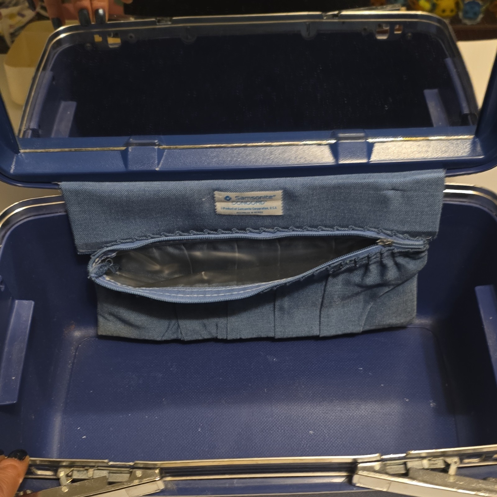 Samsonite Blue Hard Vanity Case 1970s Vintage with Mirror & Extra Compartments