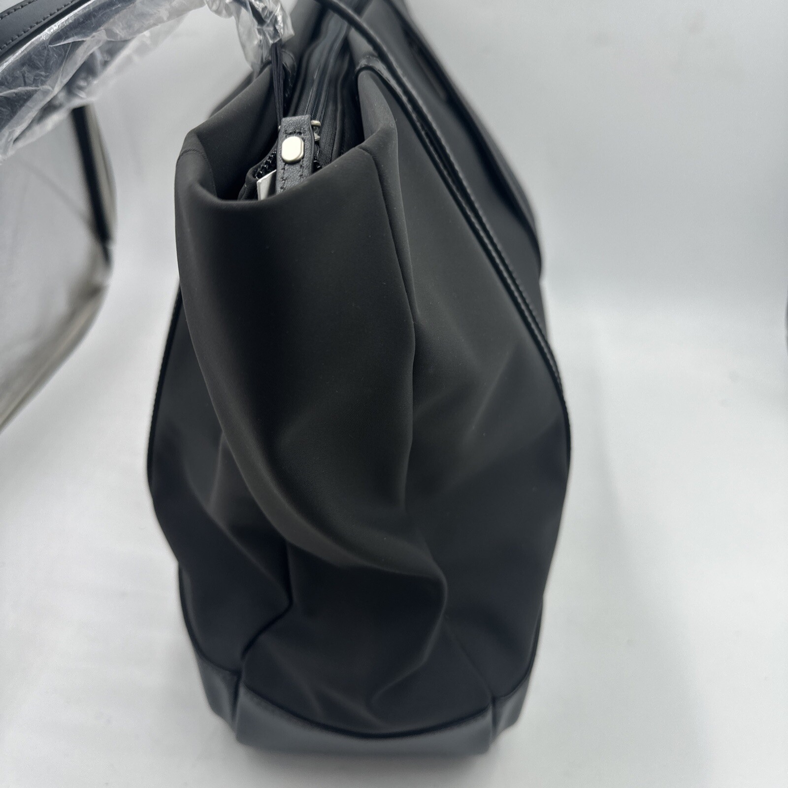 Zero Halliburton Carry-On Tote Grey Nylon Travel Bag 23 Liters Luggage Sleeve