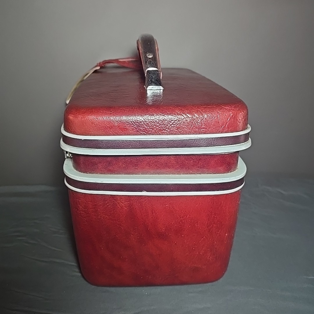 Vintage Samsonite Silhouette II Train Case Makeup Hard Shell Maroon No Key/Tray