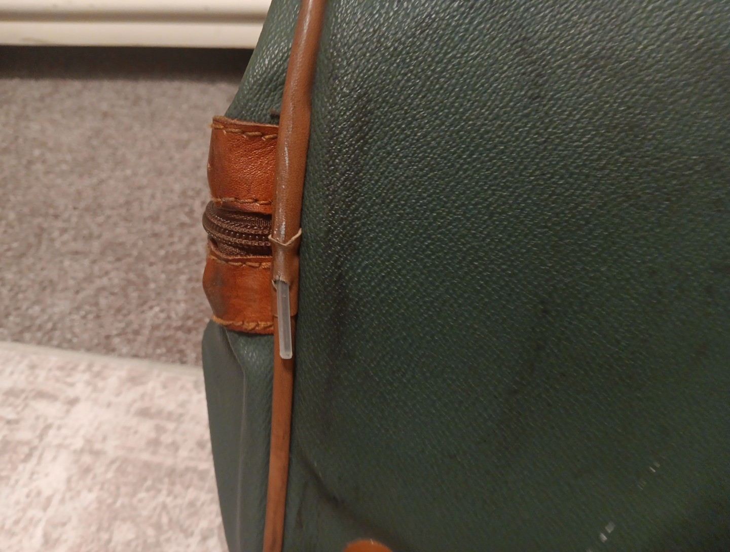 vtg Bric’s Designed by Bojola Leather duffel bag Florence Italy 22x12x12