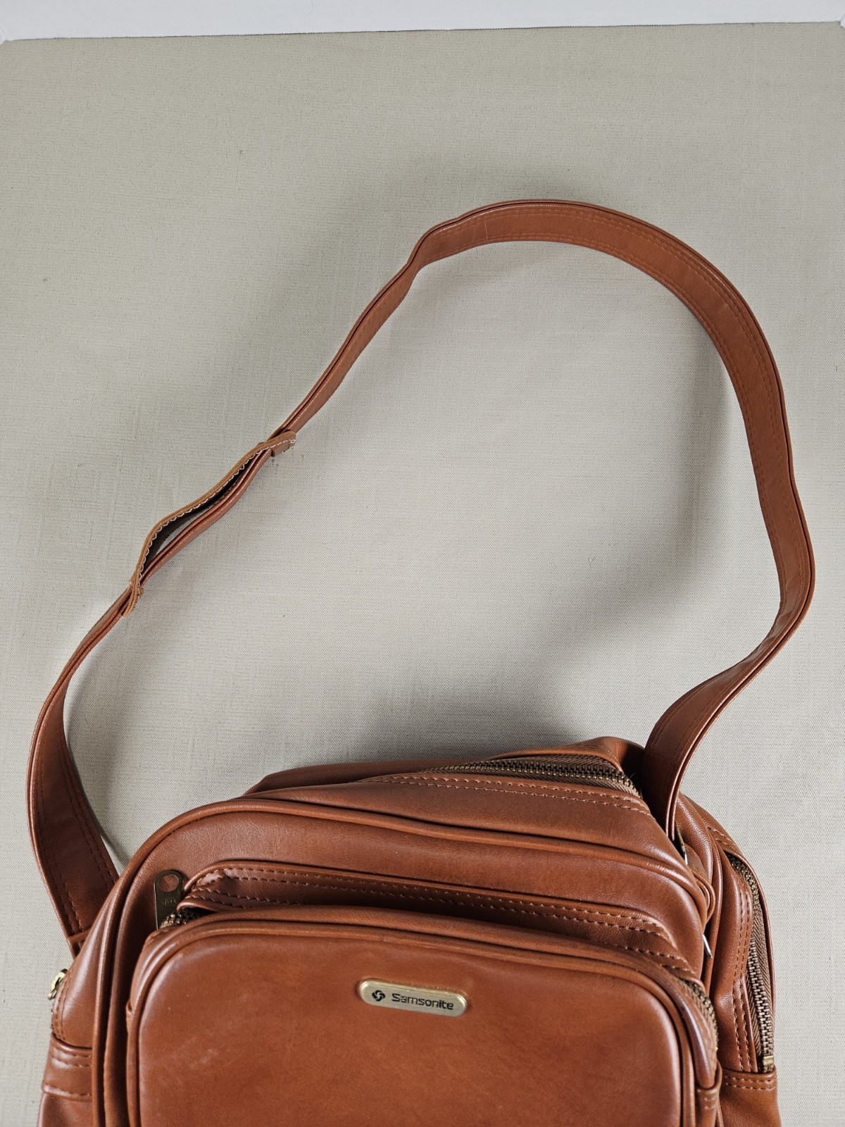 1960s-70s Chestnut Vinyl Samsonite Tote Shoulder Strap Bag/Carry On Luggage/Sams