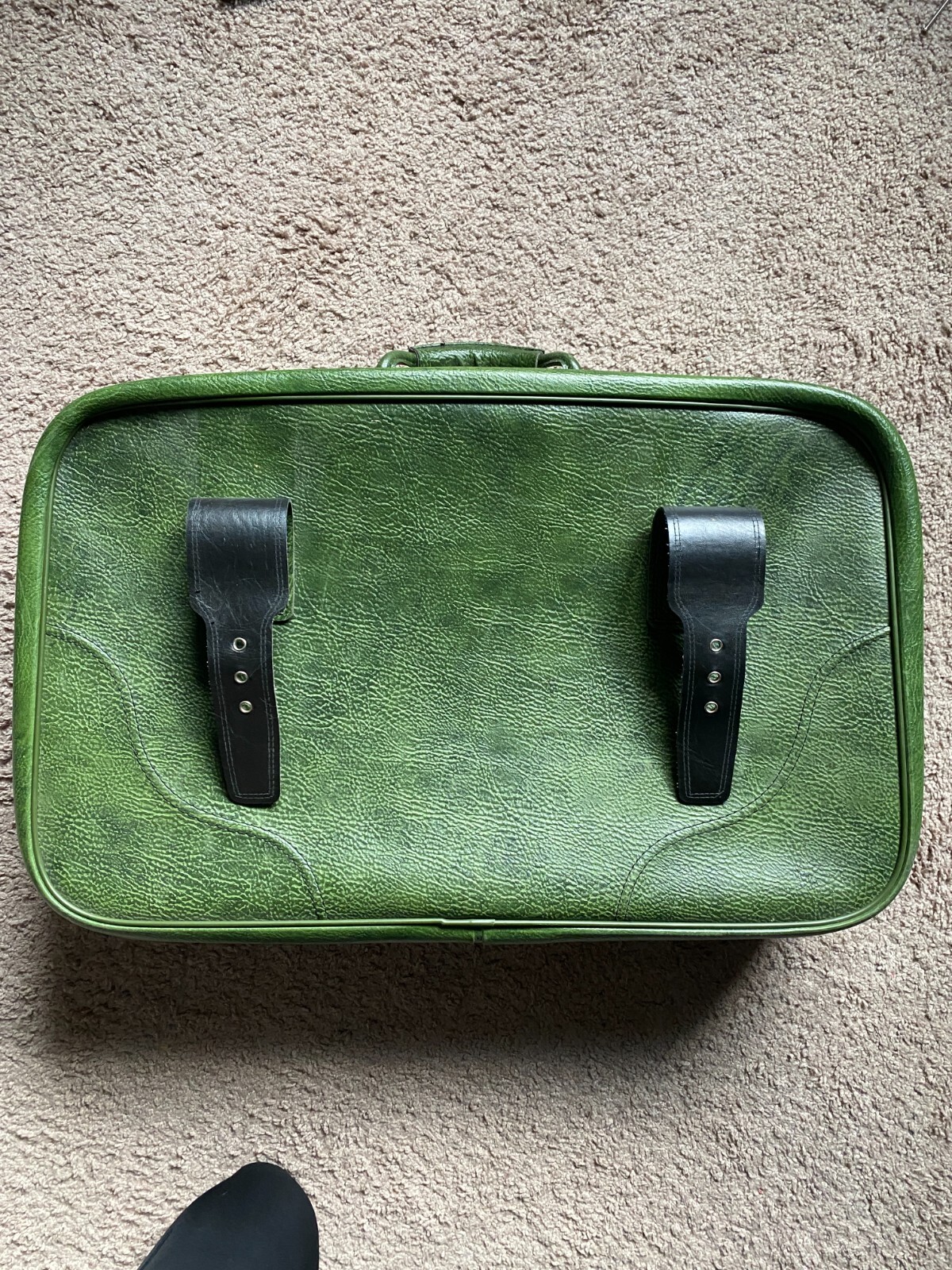 True 1970s Vintage Green Suitcase, Double Buckle, Fleur de lis Lining, Very Good