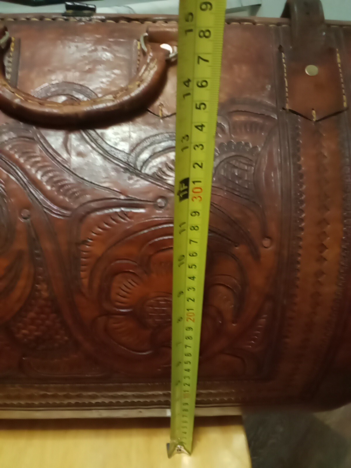 RARE! Vintage Hand Tooled Leather Western Style Doctor’s Travel Luggage Bag XXL