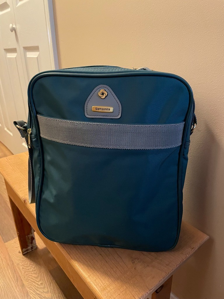 Vintage 1987 Samsonite Amherst Carry On Bag Green Shoulder Travel Case Luggage