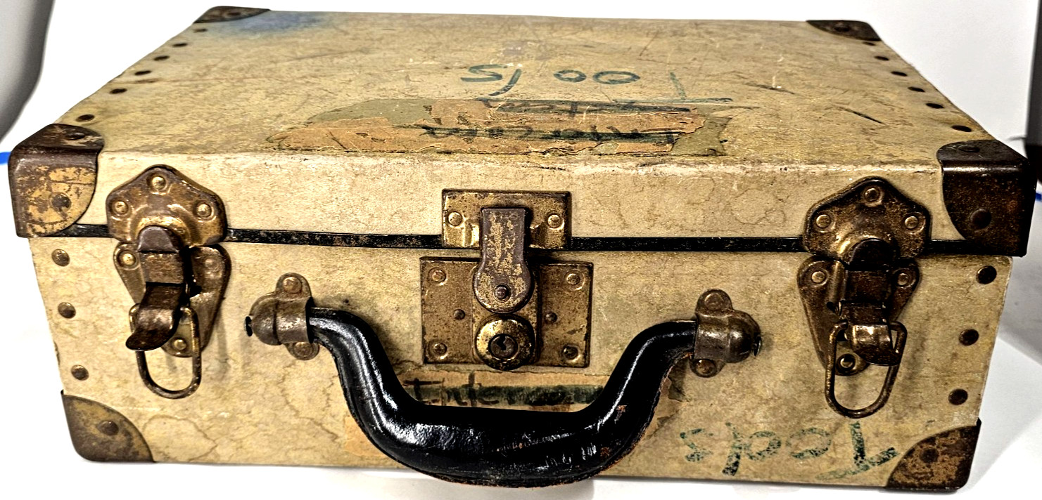 1931 Antique Liebermann Trunk Leather Goods Lansing MI steamer luggage doll case