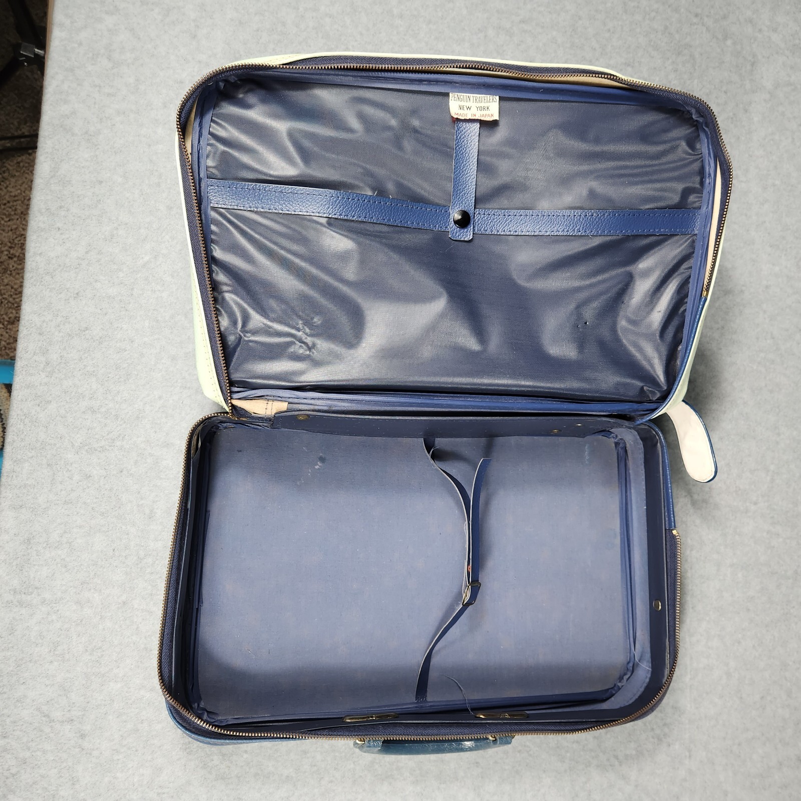 VTG Penguin Travelers New York Mini Suitcase Made in Japan Collectible Blue