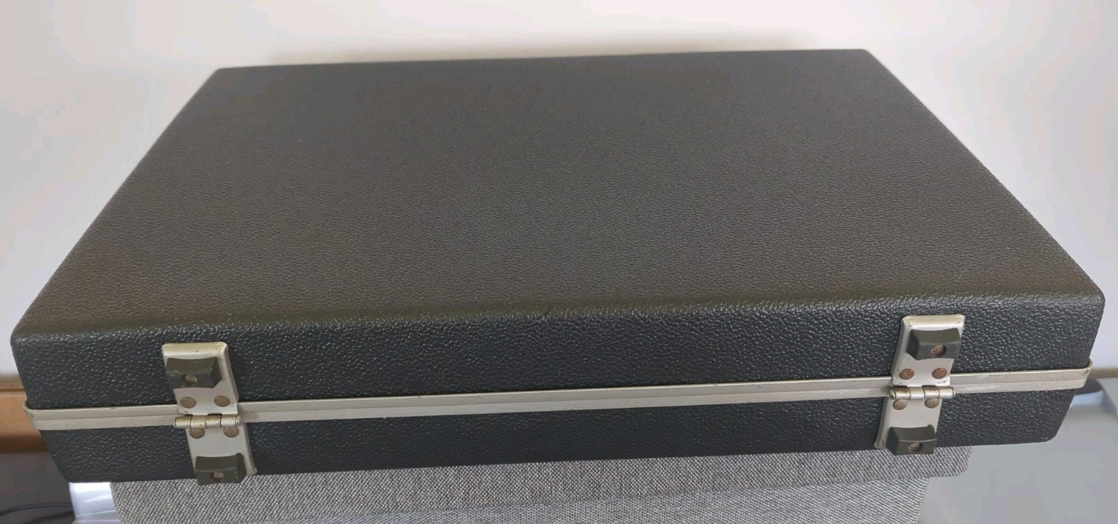 Vintage Samsonite Slim Hard Shell Black Briefcase 1960s–1970s With Key
