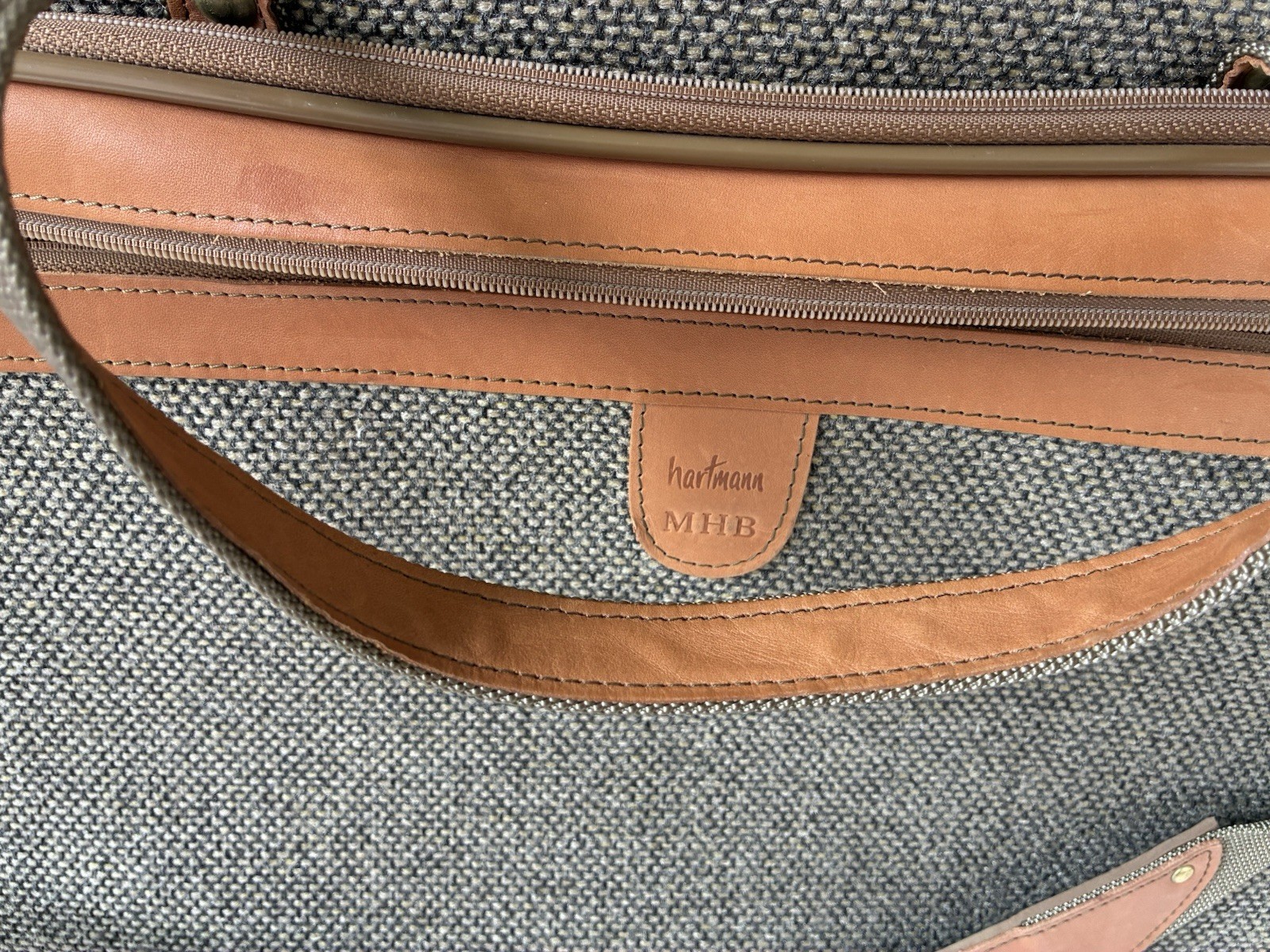 Hartmann MHB~Tweed &Leather 22″ Carry on Luggage Bag Vintage Case Strap Weekende