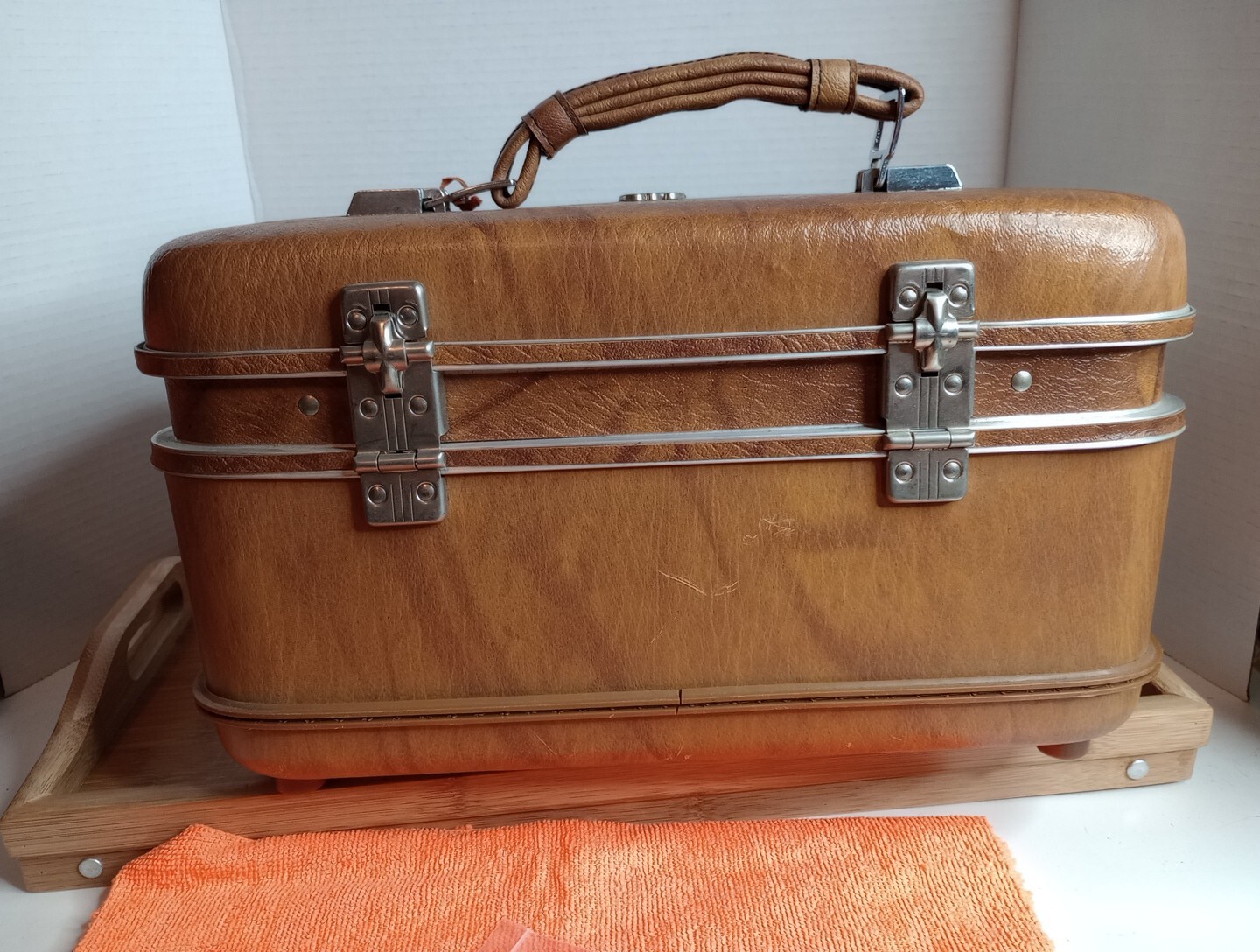 Vintage Airway Travel / Train Case With Mirror And Keys. Brown. 🚝 💥🔥🔥💥