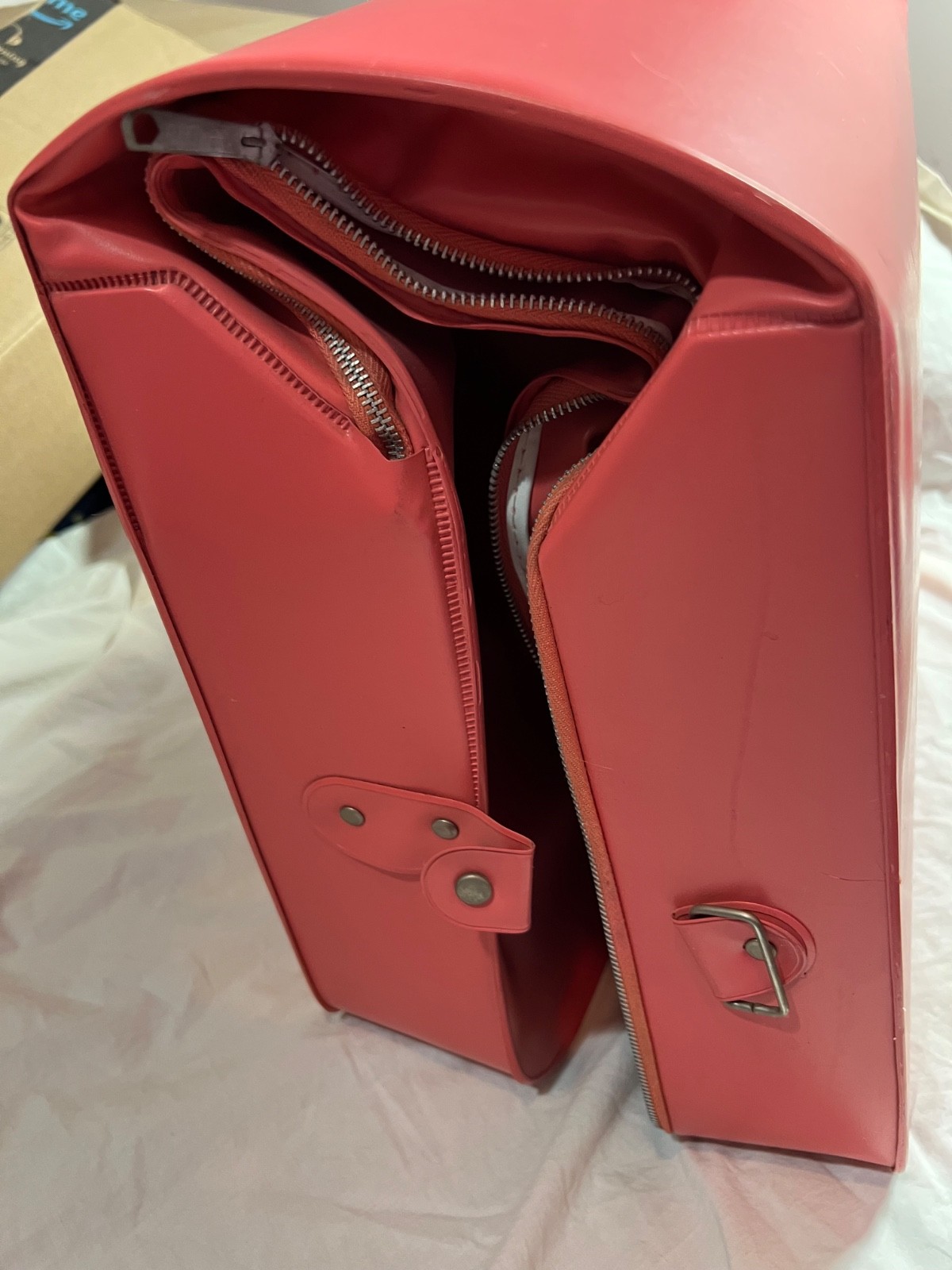 Juniorteen Pink Suitcase 1960s Garment Bag Case Barbie Standard Plastic