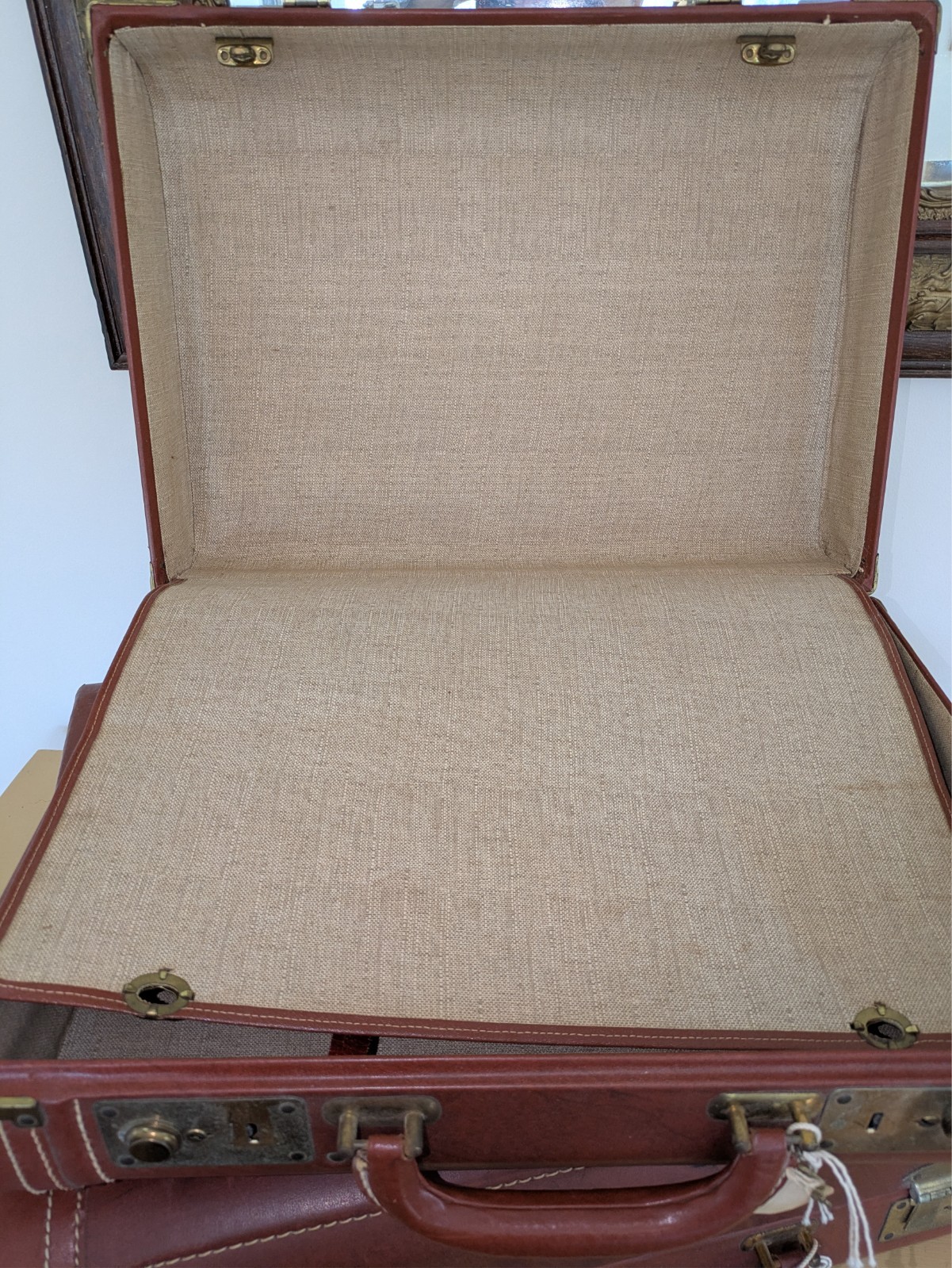 Vintage mid-century Saddle Tan Faux Leather Hard Shell Luggage Set
