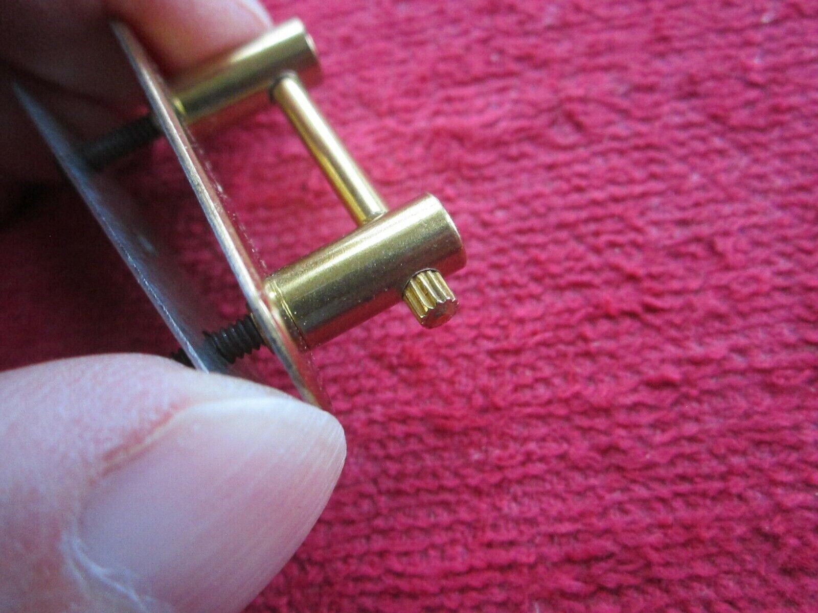 2 sets ANTIQUE VINTAGE SUITCASE LUGGAGE HANDLE MOUNTING STUDS PINS BRACKET PART