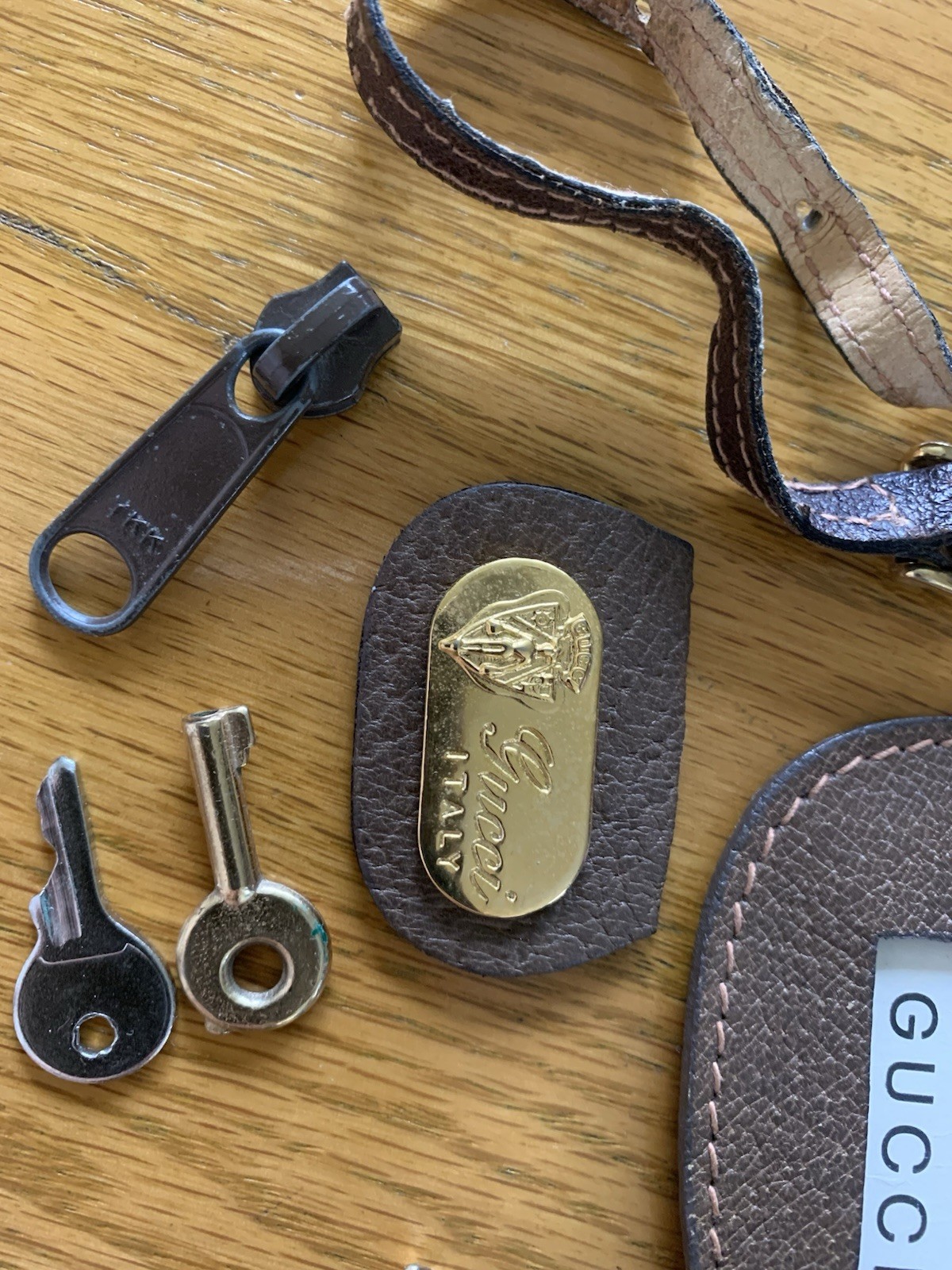 Authentic Gucci Logo Sign Repair Kit Replacement Parts for Repair