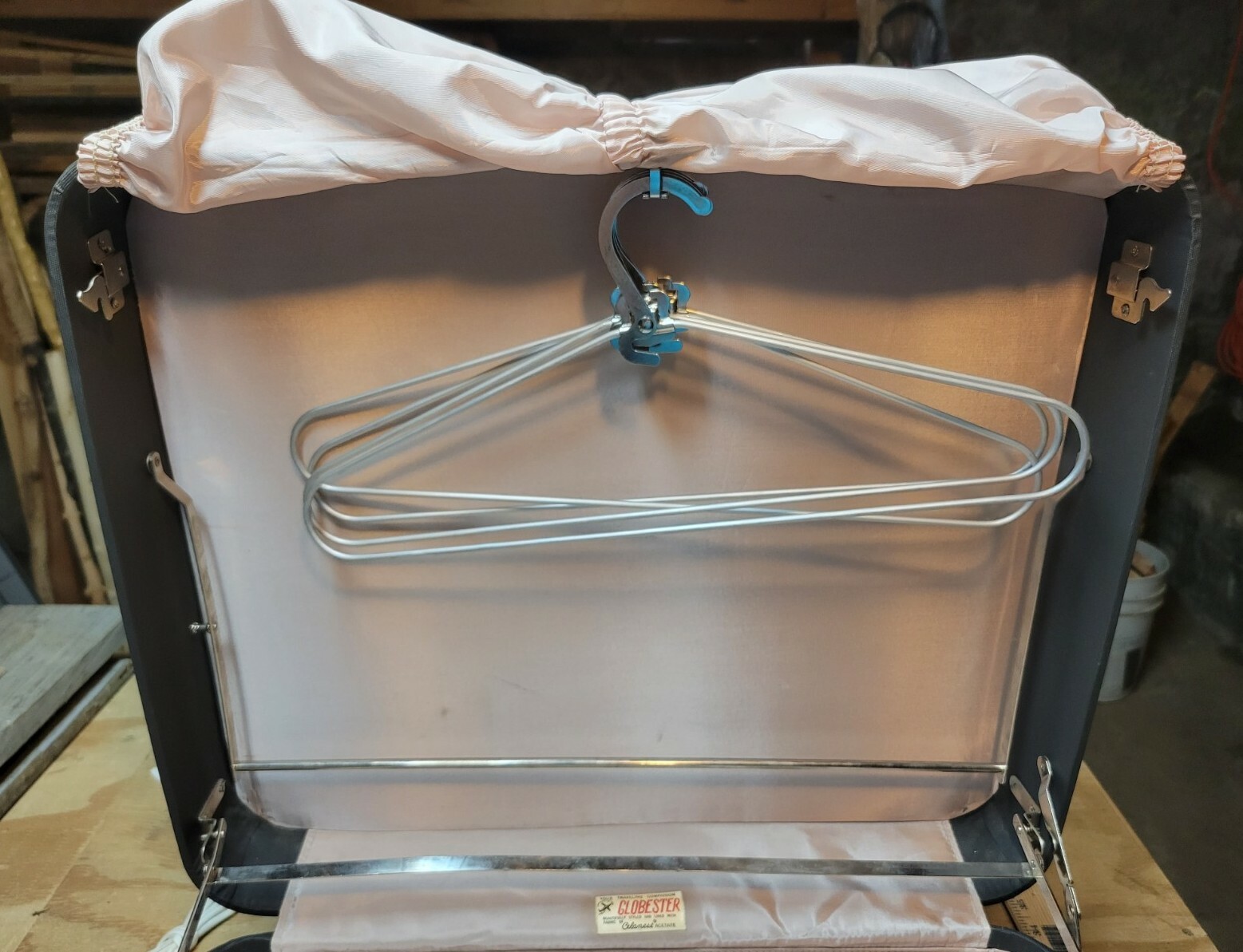 Vintage (1960s) Globester Luggage. Original Keys, Hangers, Lining, Airline Tags