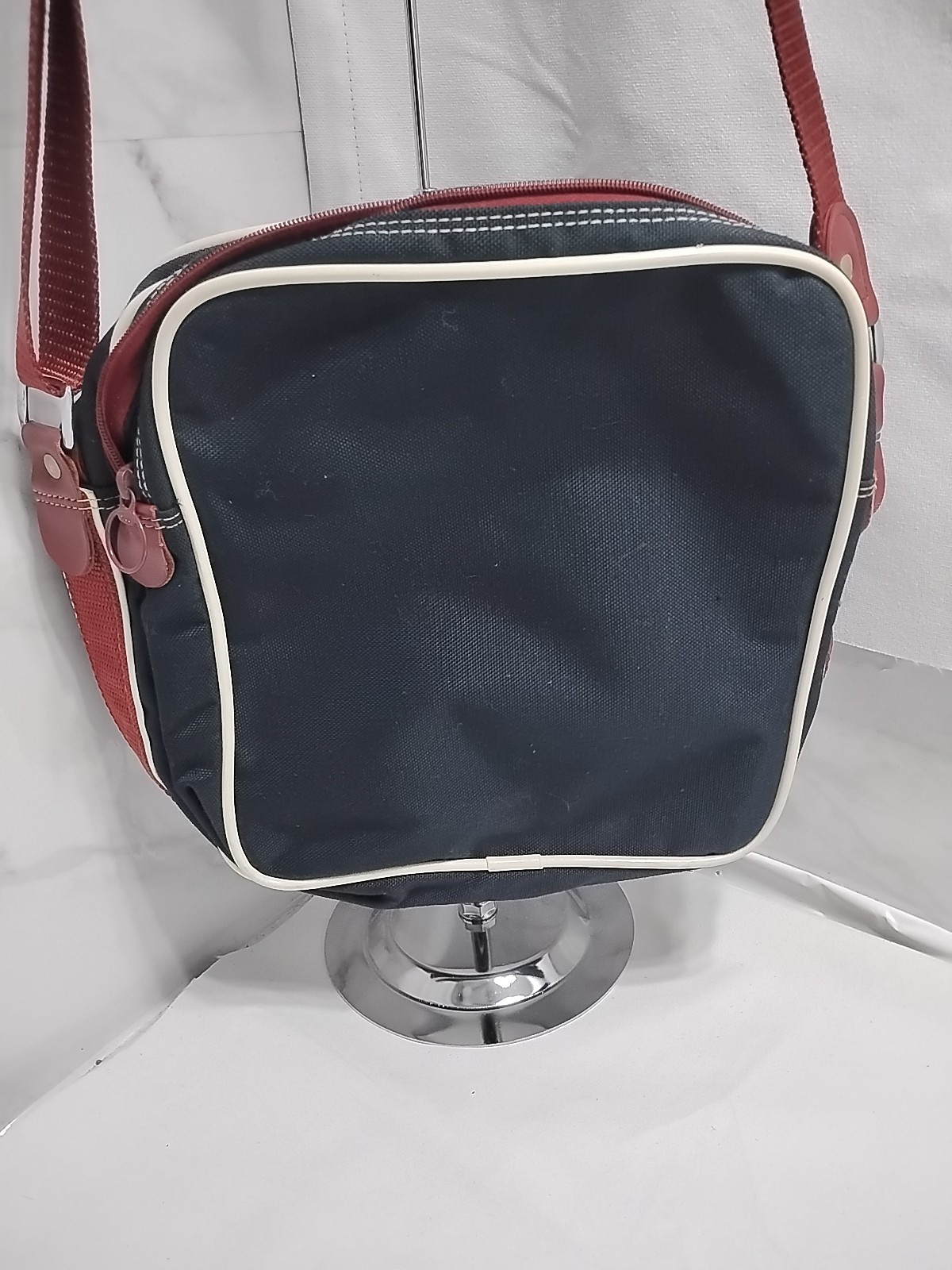 Samsonite Red White Blue Small Carry On Travel Shoulder Strap Canvas Bag