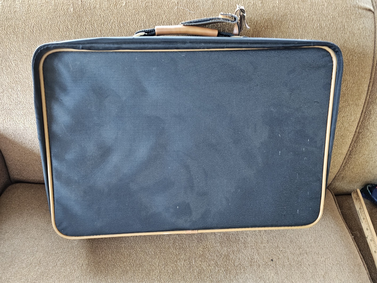Vtg Oscar De La Renta Black Luggage With Brown Leather 21×15 Taiwan Suitcase