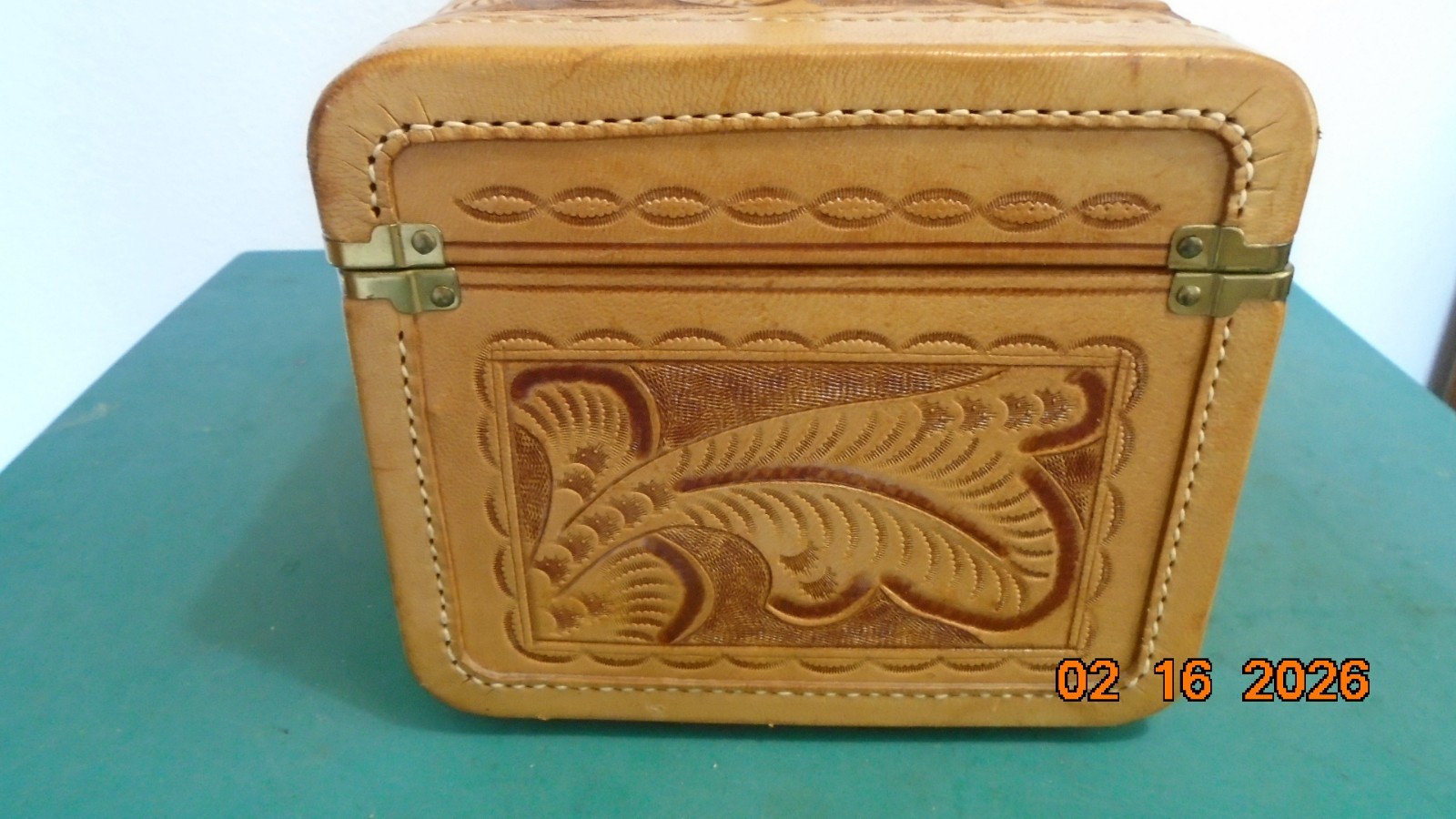 Vintage FLORES BAGS Genuine Hand Leather Tooled Traveling Case BEAUTIFUL !!