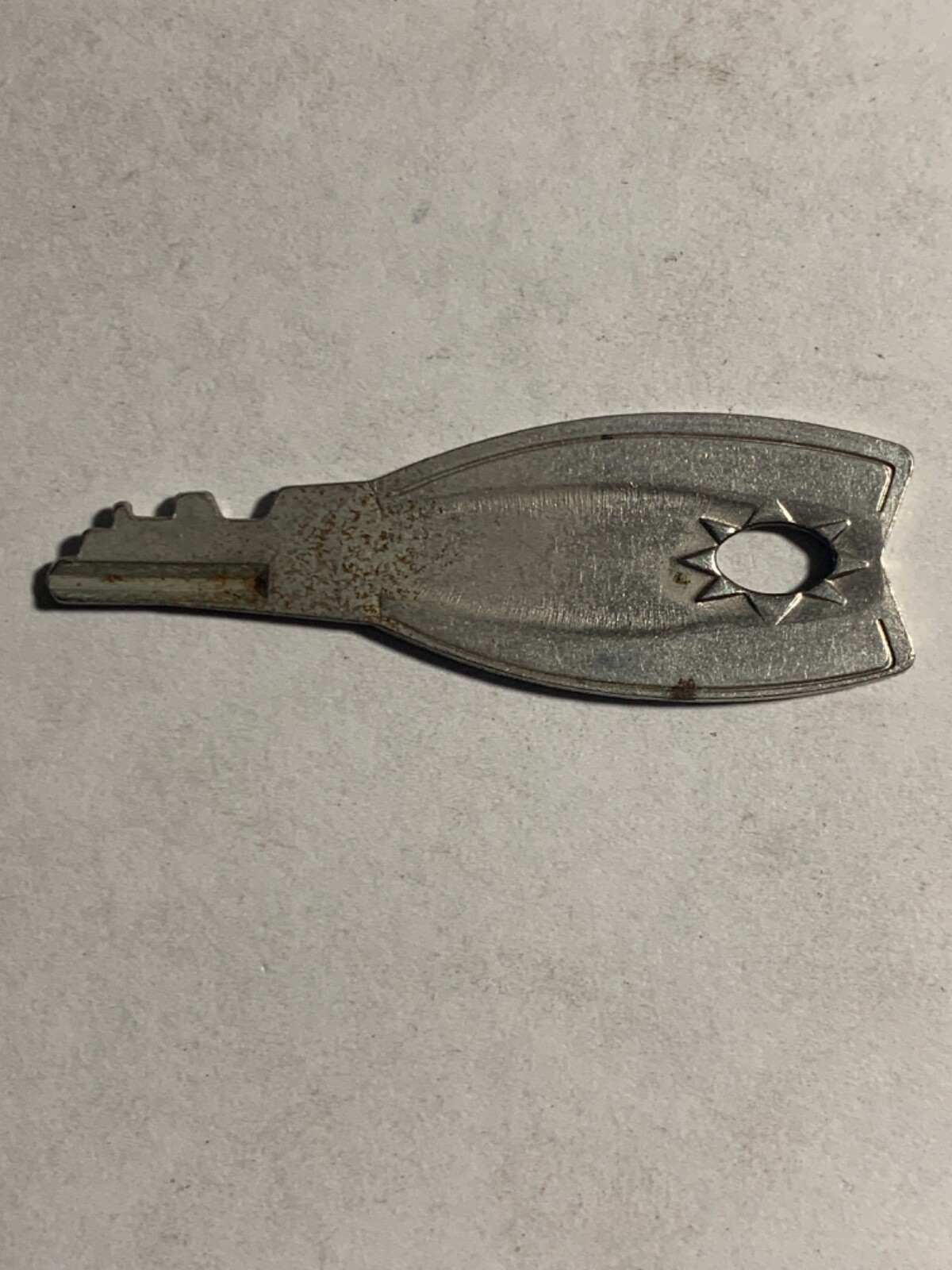Starflite Luggage Key VINTAGE