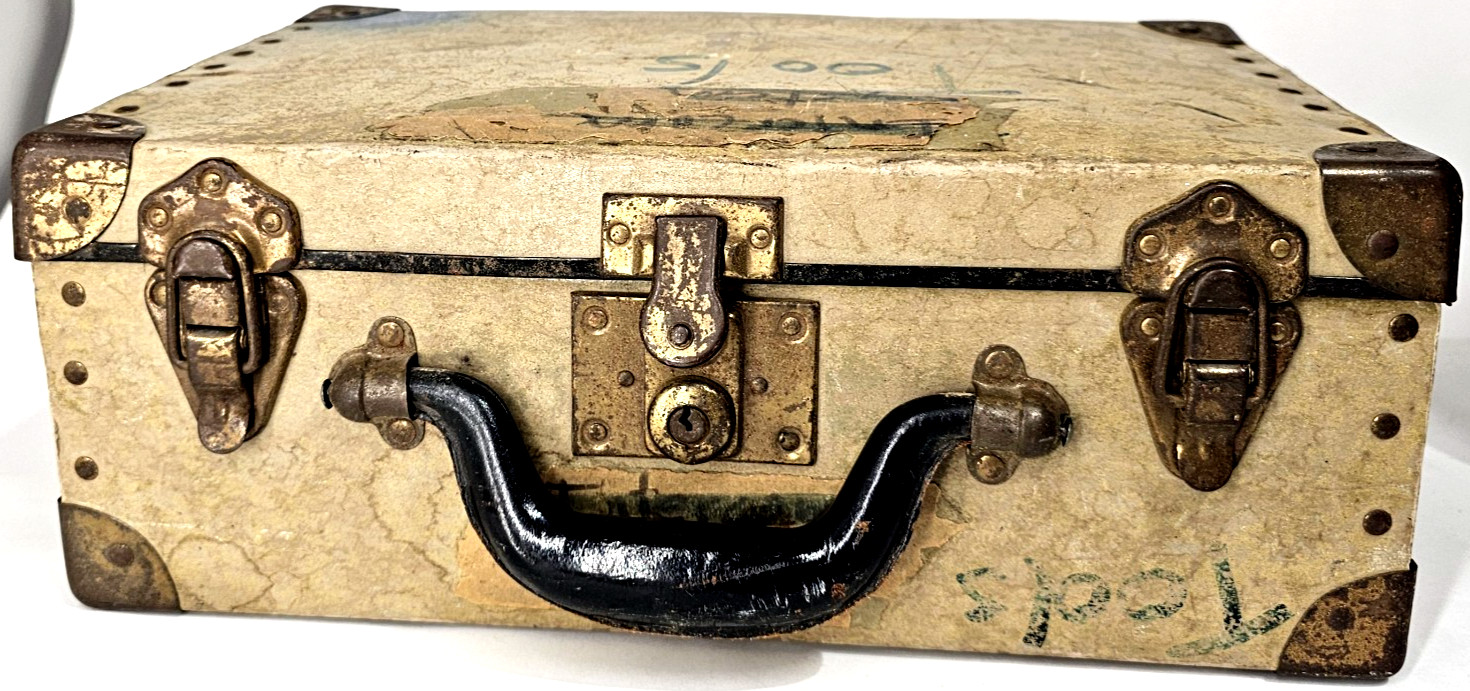 1931 Antique Liebermann Trunk Leather Goods Lansing MI steamer luggage doll case