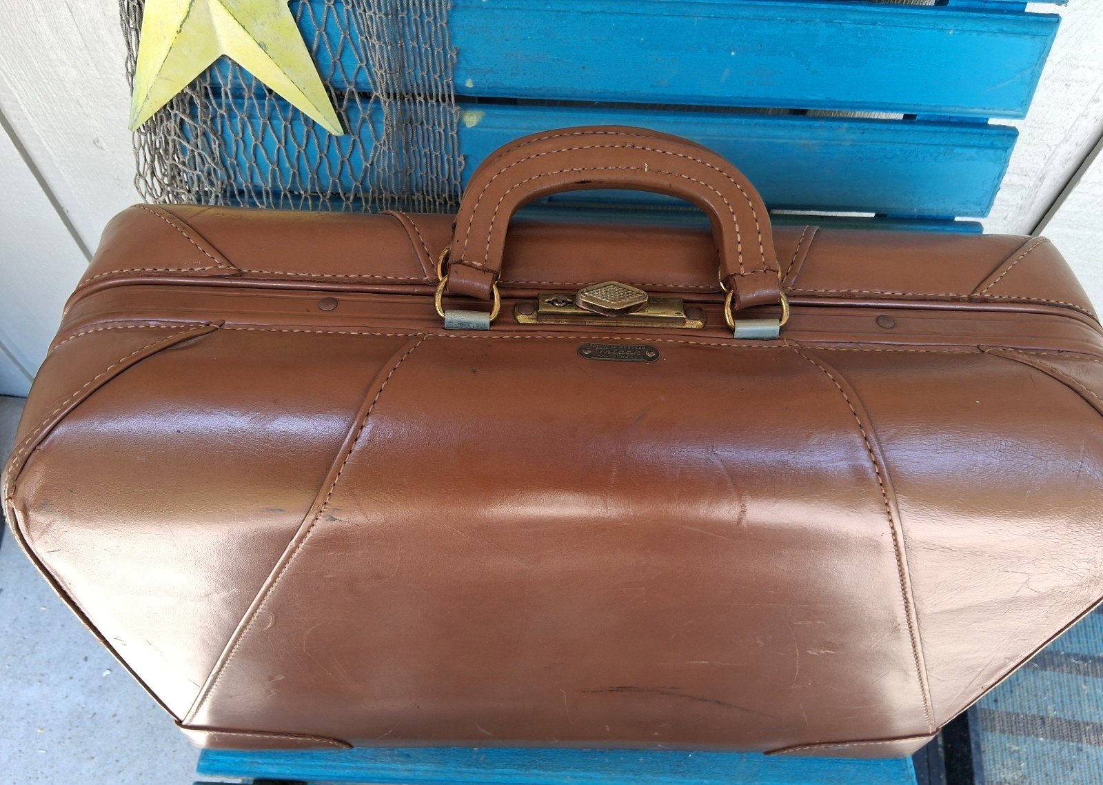 RARE Vintage Genuine Cowhide Leather Schell Tripak Suitcase 20′ x 14 -Gorgeous!