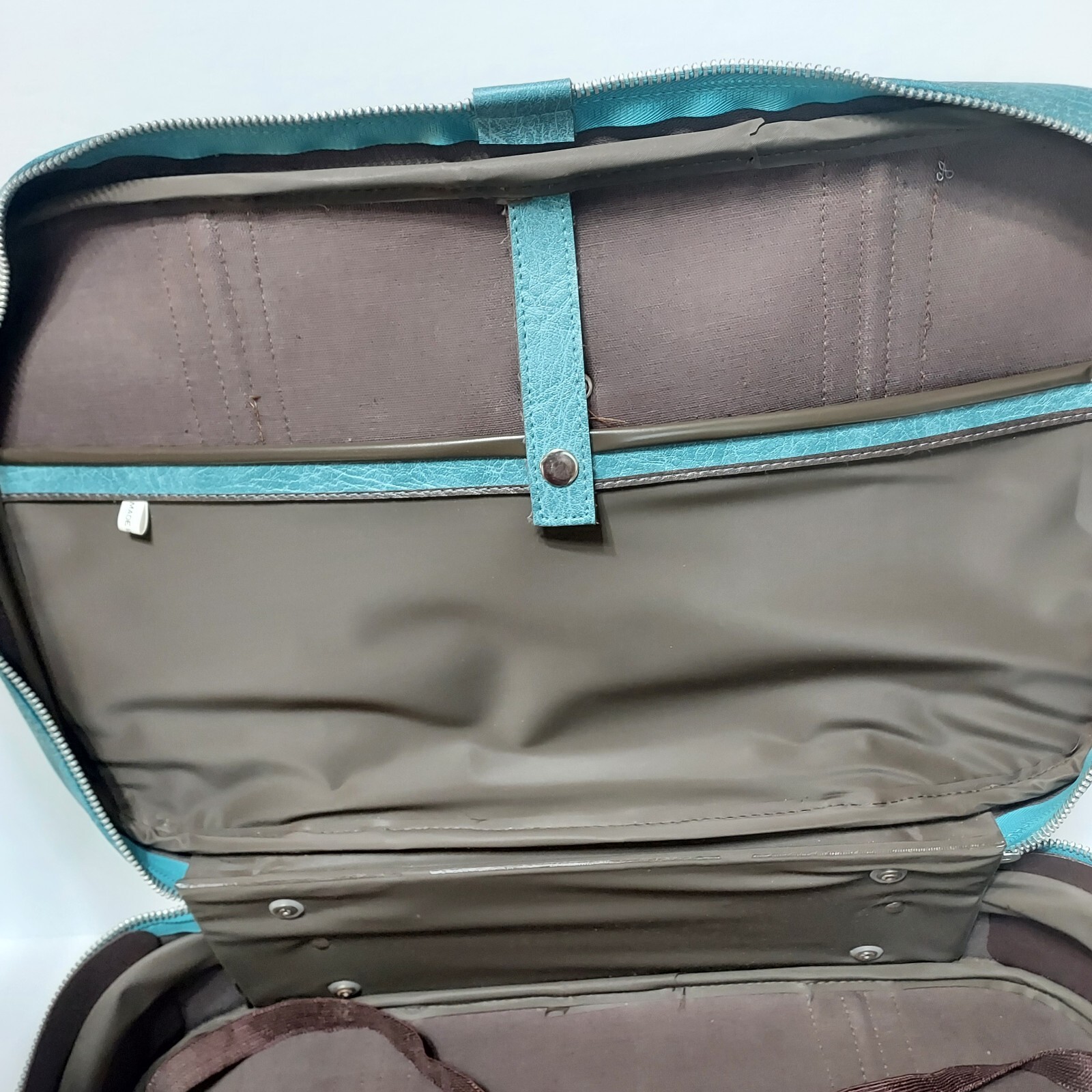 Vintage World Traveler Suitcase Soft Case Carrier Mid-Century Blue W/Lock & Keys