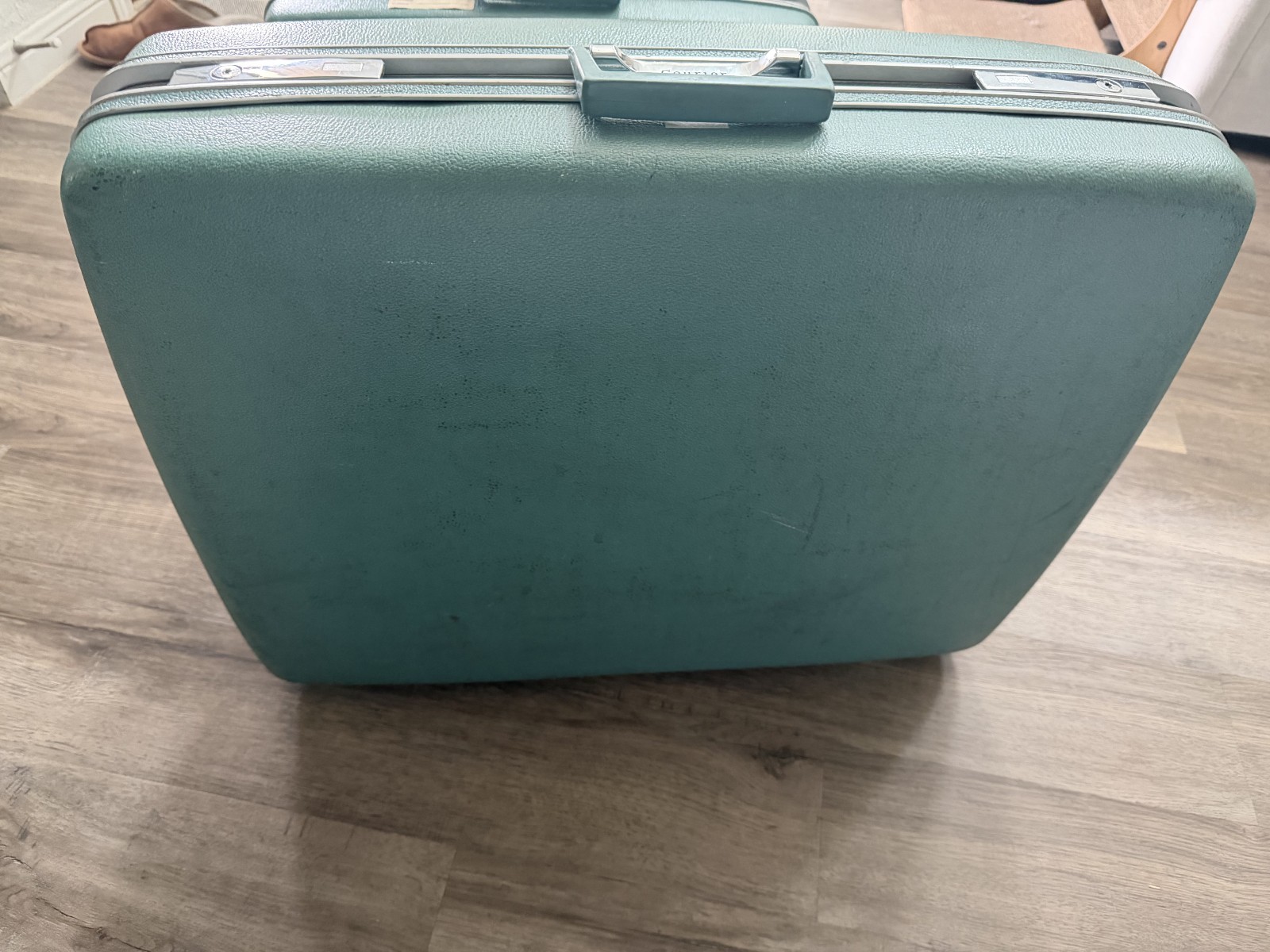 Set of 2 Sears Courier Case Luggage 26″ & 20″ Light Blue No Keys 1960’s 1970’s