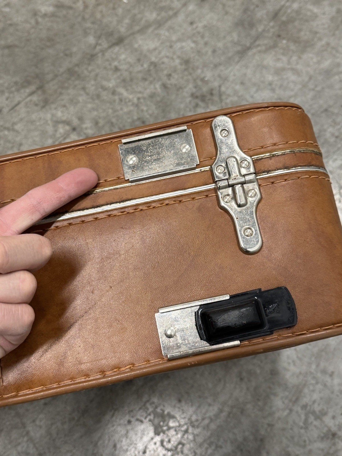 Vintage MCM Sears Featherlite Brown Pullman Suitcase