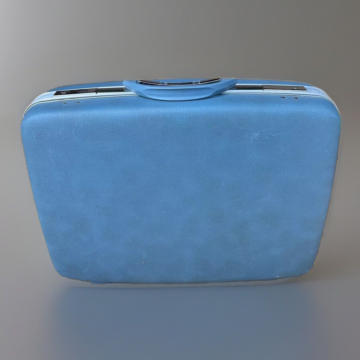 Vintage Mid Century Mainliner Suitcase Blue Hard Shell Carry-On 22”×15” USA