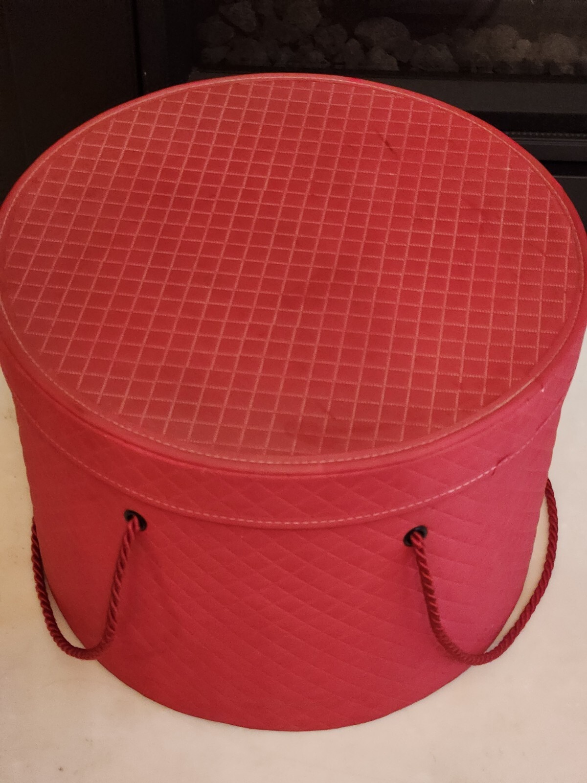 Vintage MODEL HOME Henry Enrich Pink Quilted Hat Box Closet Accessories 13″