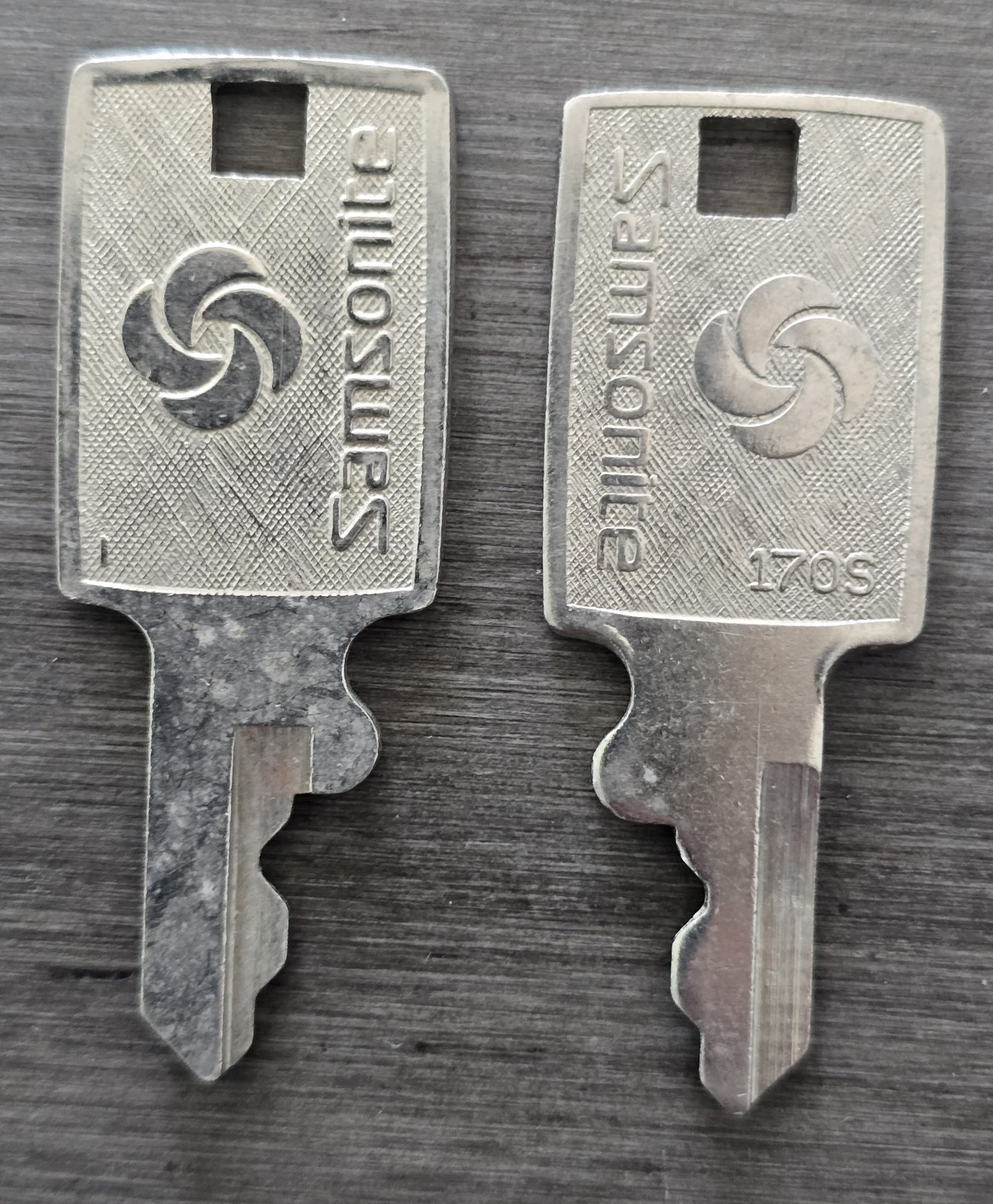 Samsonite Luggage Replacement Keys 🔑 for Drawbolt Latches 170S 🔑
